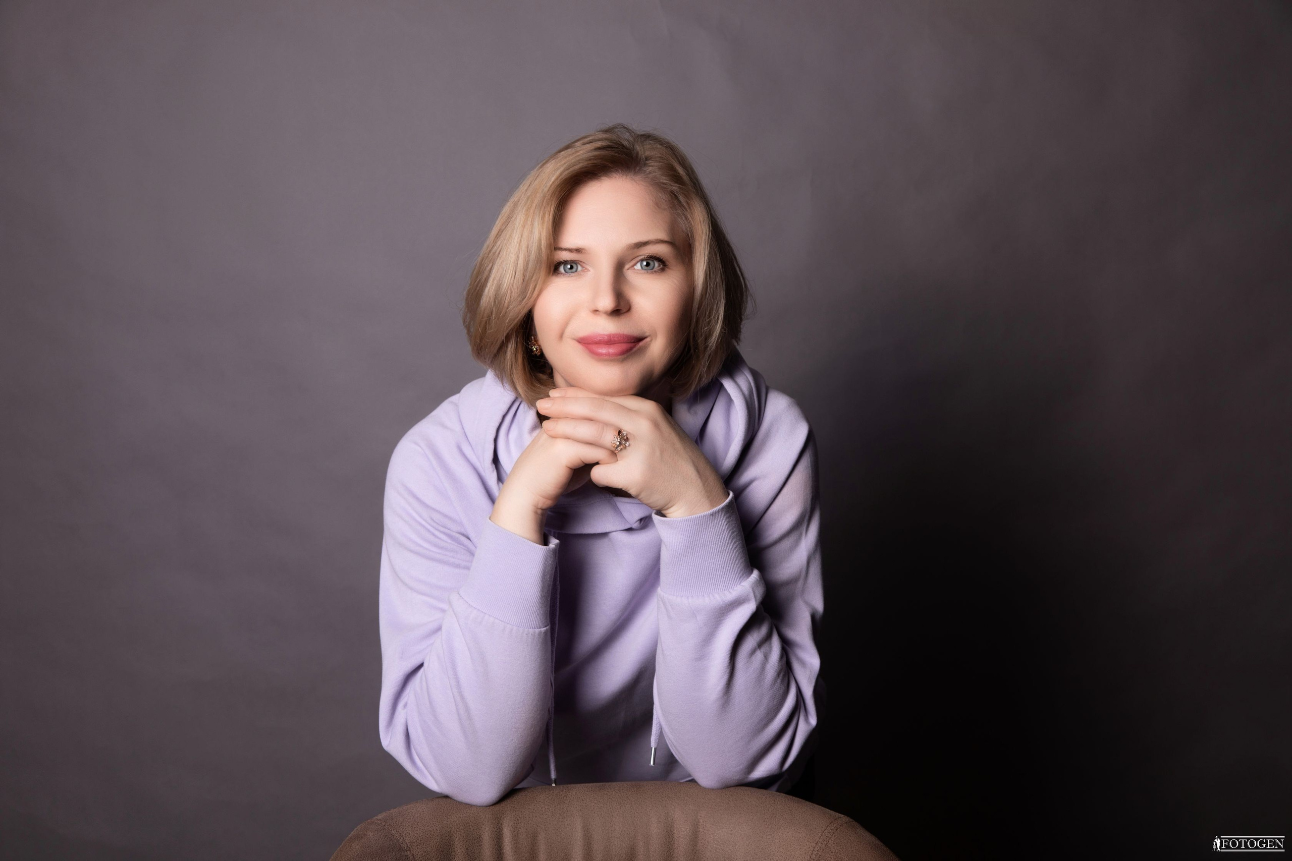 Классика и грация: Фотосессии в студии Fotogen. Интерьерная фотостудия FOTOGEN г. Краснодар