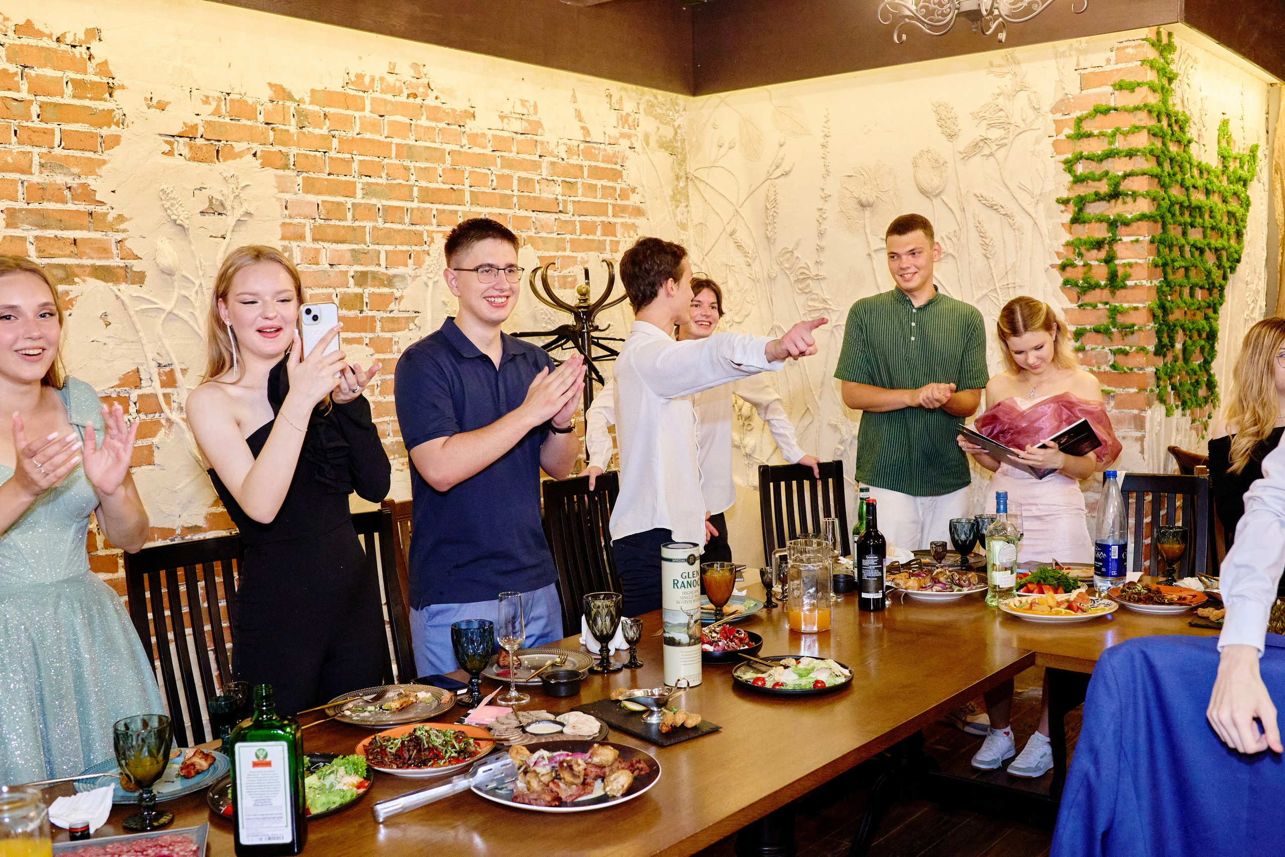 Выпускной 35 Сош. Фотограф Выпускные альбомы Таганрог Сергей Коробченко