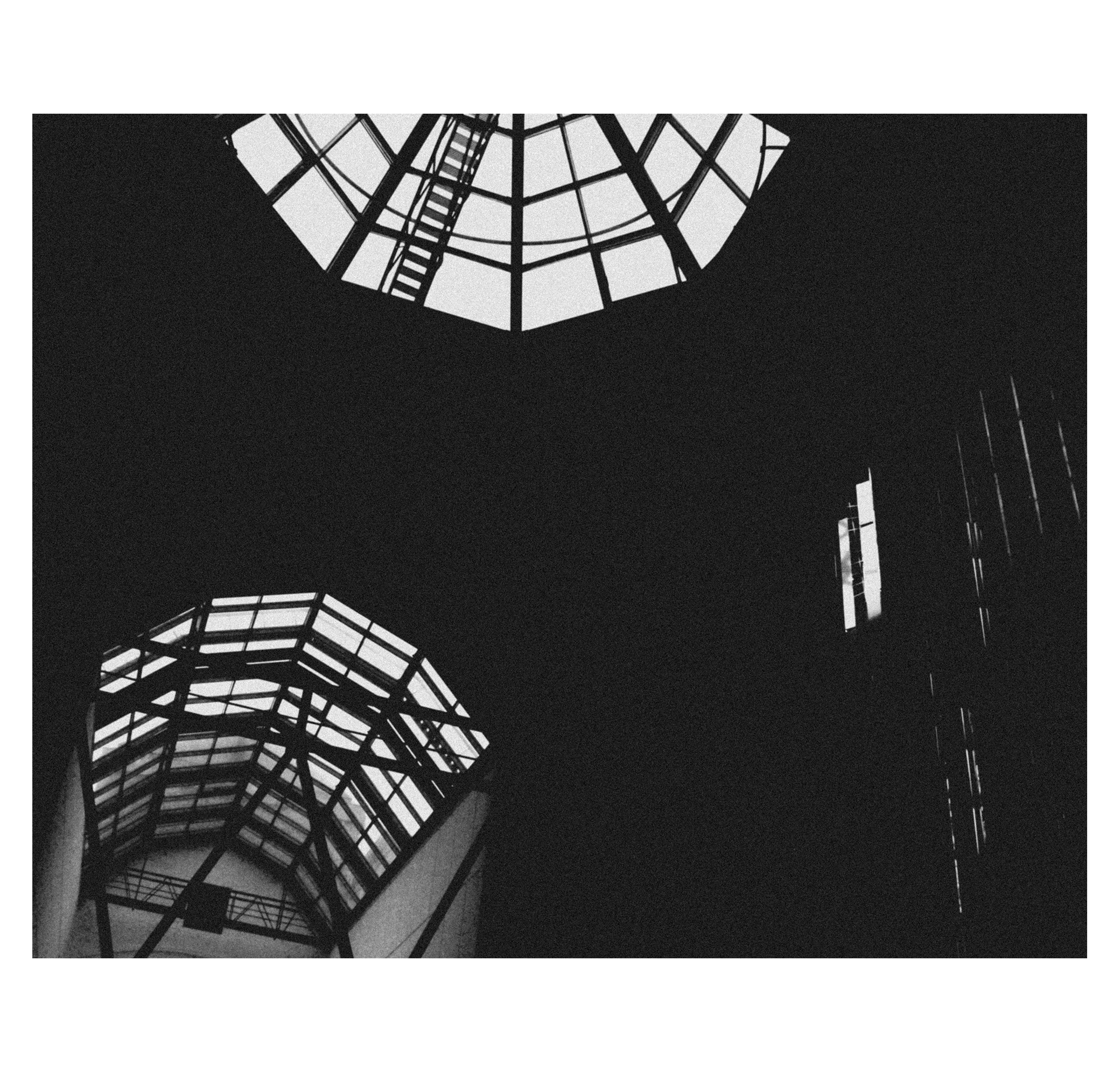 MOSCOW TAPE. Фотограф/дизайнер в Екатеринбурге Хитрый Дмитрий