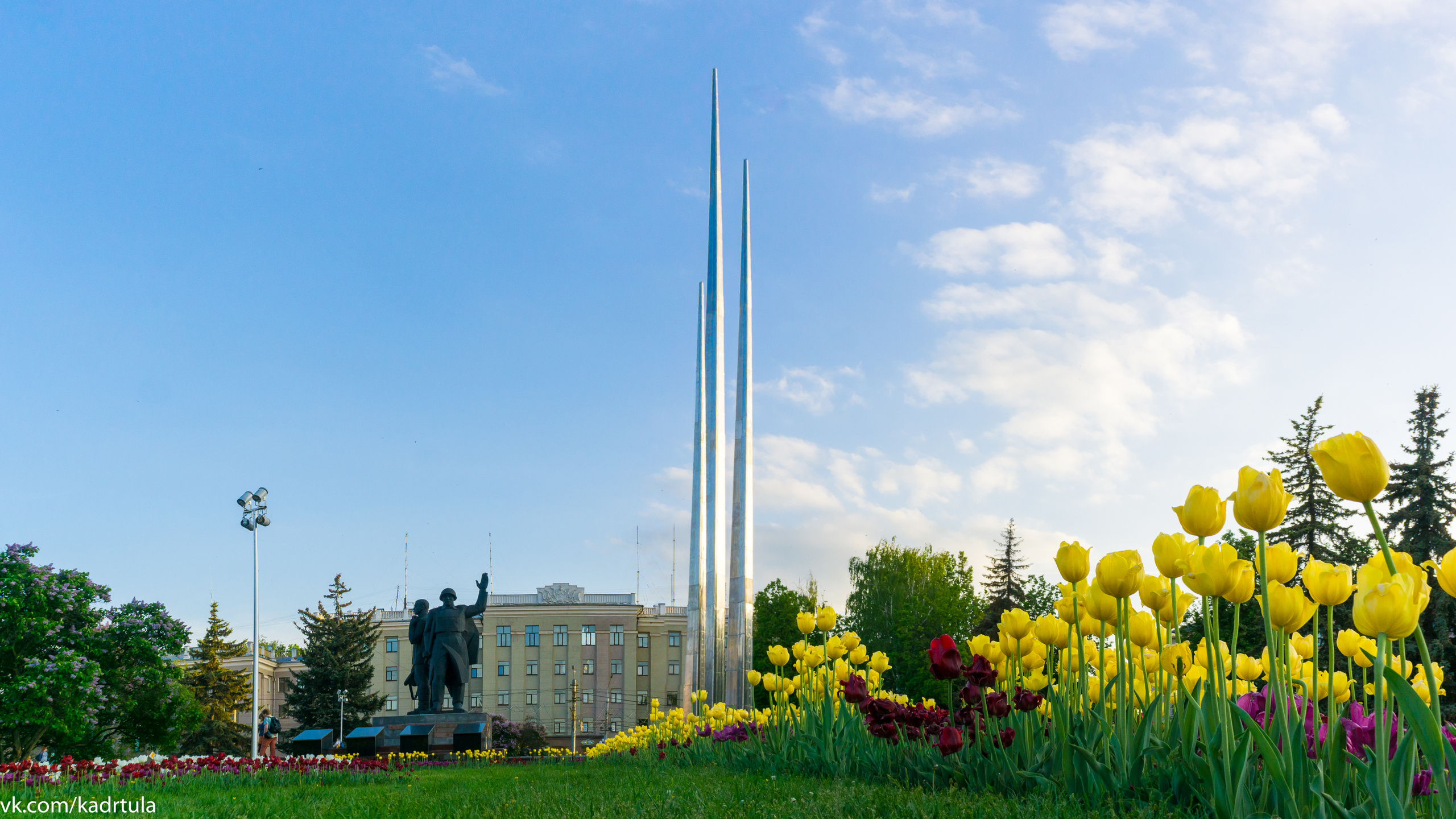 Мемориал «Три Штыка» на «Площади Победы» в г. Тула. Фотограф в Туле Крупский АнДРей. Фотостудия «КАДР71» в Туле