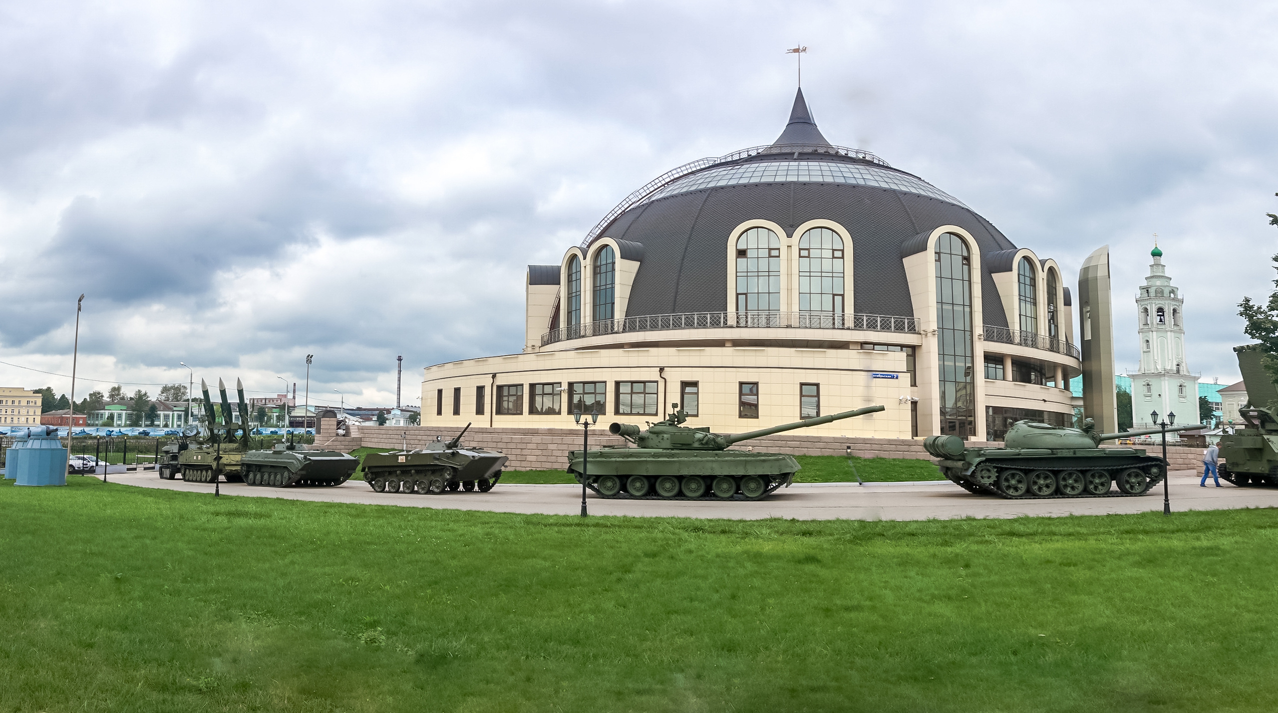 Музей оружия, набережная Упы, памятник Тульскому Левше. Фотограф в Туле Крупский АнДРей. Фотостудия «КАДР71» в Туле