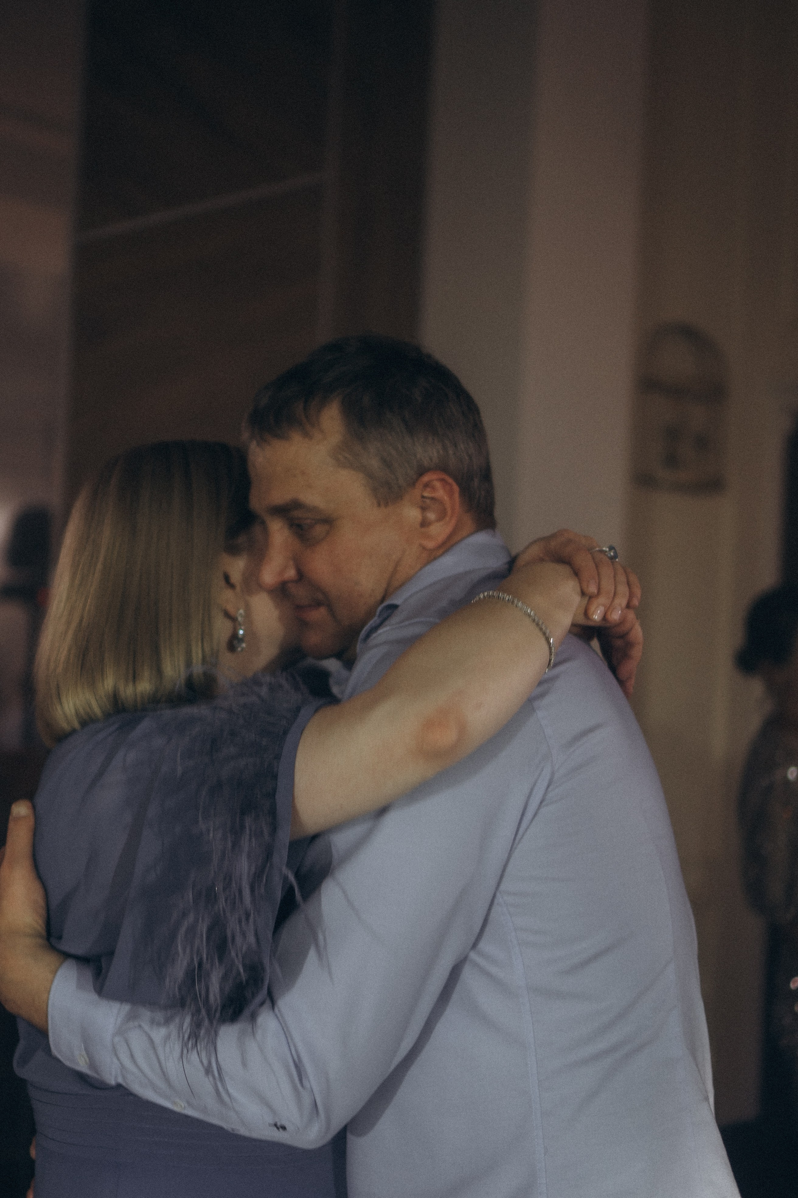 СВАДЕБНАЯ СЬЕМКА СБОРОВ В ОТЕЛЕ И ВЫЕЗД НА ЦЕРЕМОНИЮ (СНЯТО В СИБИРЕ В НИЖНЕВАРТОВСКЕ). Профессиональный фотограф, Санкт-Петербург — Виктория Богомолова