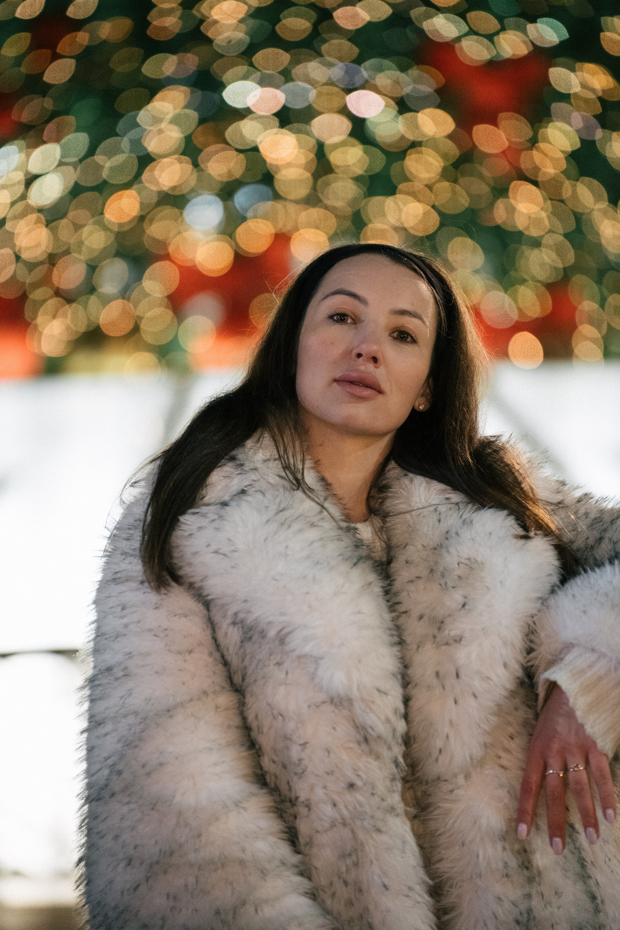 ПРОГУЛКА НА МАНЕЖНОЙ ПЛОЩАДИ ДЛЯ ДЕВУШКИ ПЕРЕД НОВЫМ ГОДОМ (НОВОГОДНЯЯ ФОТОСЕССИИЯ НА МАНЕЖНОЙ ПЛОЩАДИ). Профессиональный фотограф, Санкт-Петербург — Виктория Богомолова