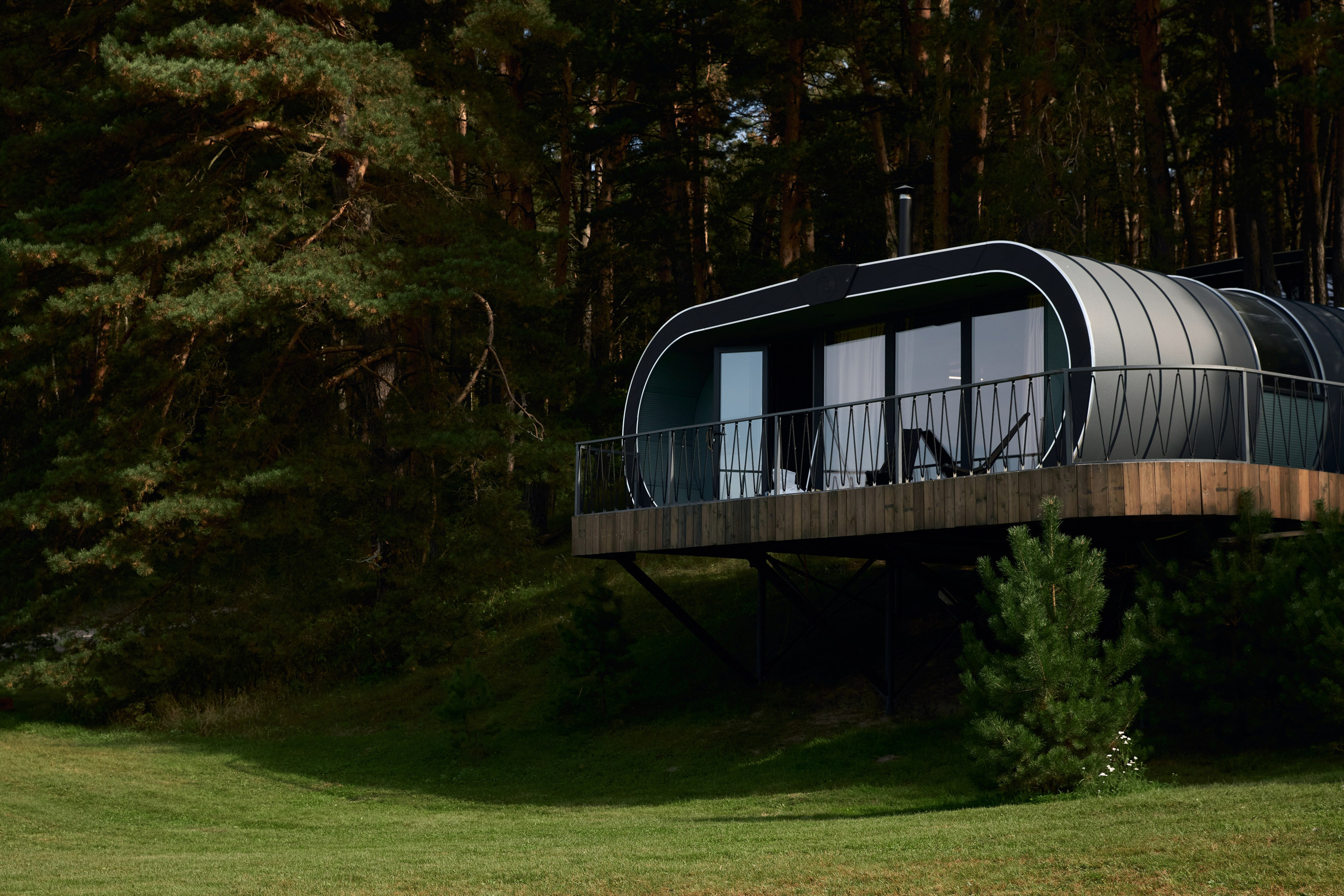 I & E. Anastasia Jes