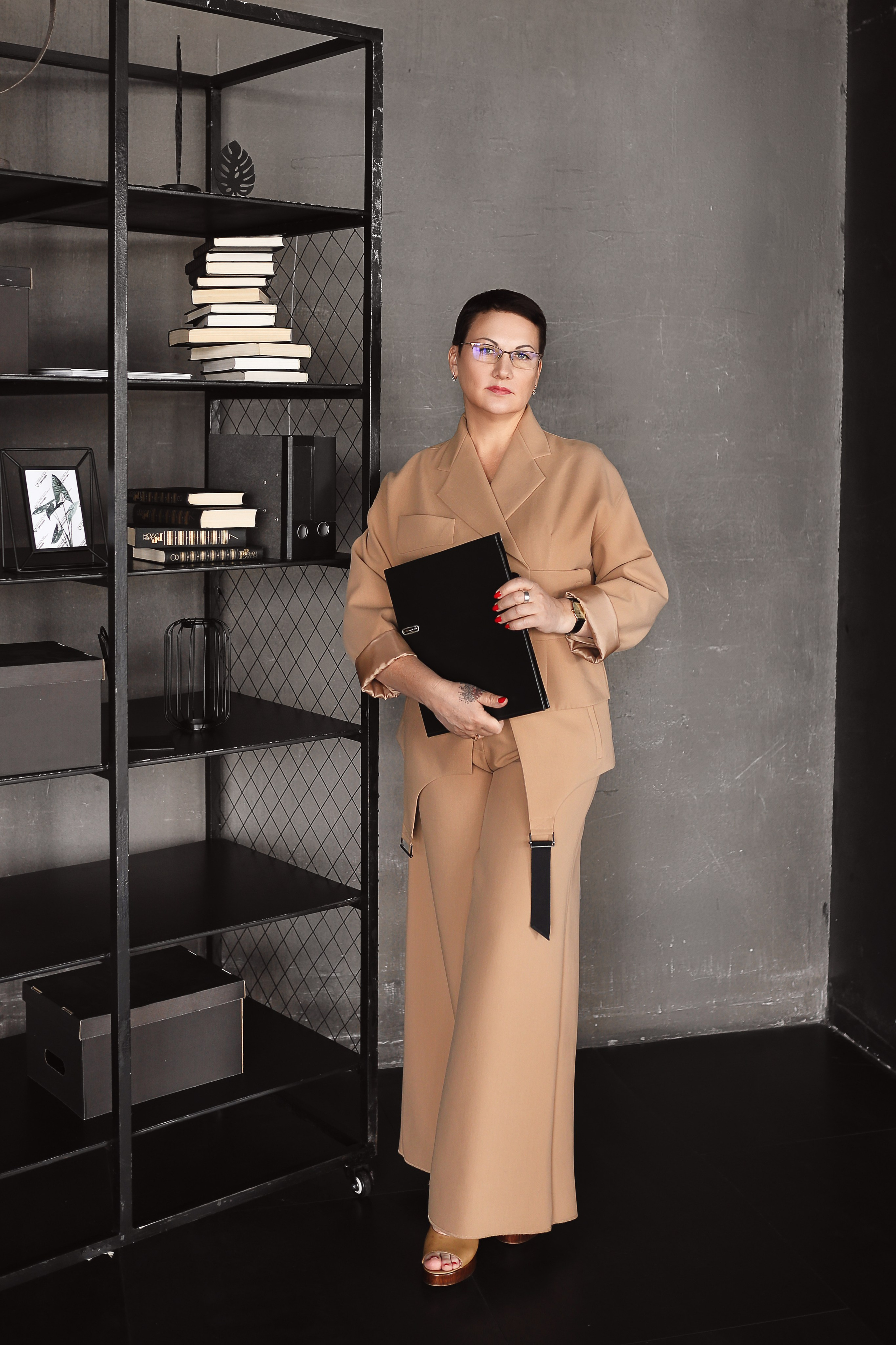 Деловые портреты в Москве: Профессиональная фотосессия для бизнеса. Профессиональный фотограф в Москве. Елена Шуваева