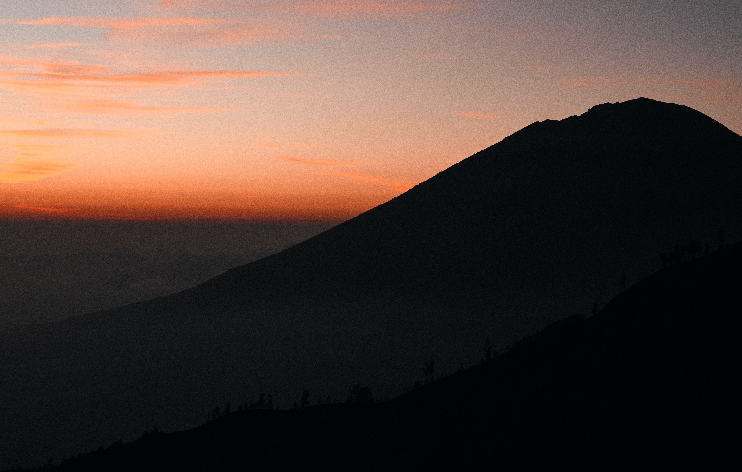 For Interior. See the moment and catche. commercial and reportage