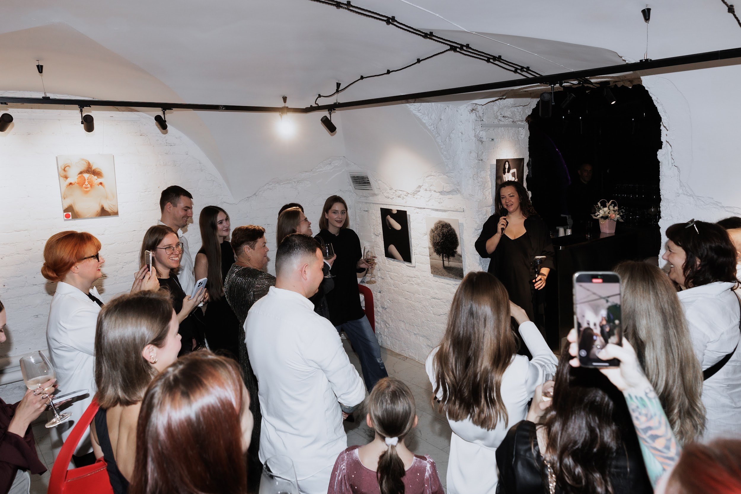 Персональная фотовыставка фотографа. Организация фотовыставок в Петербурге и Москве, MFamilia (МФамилия)