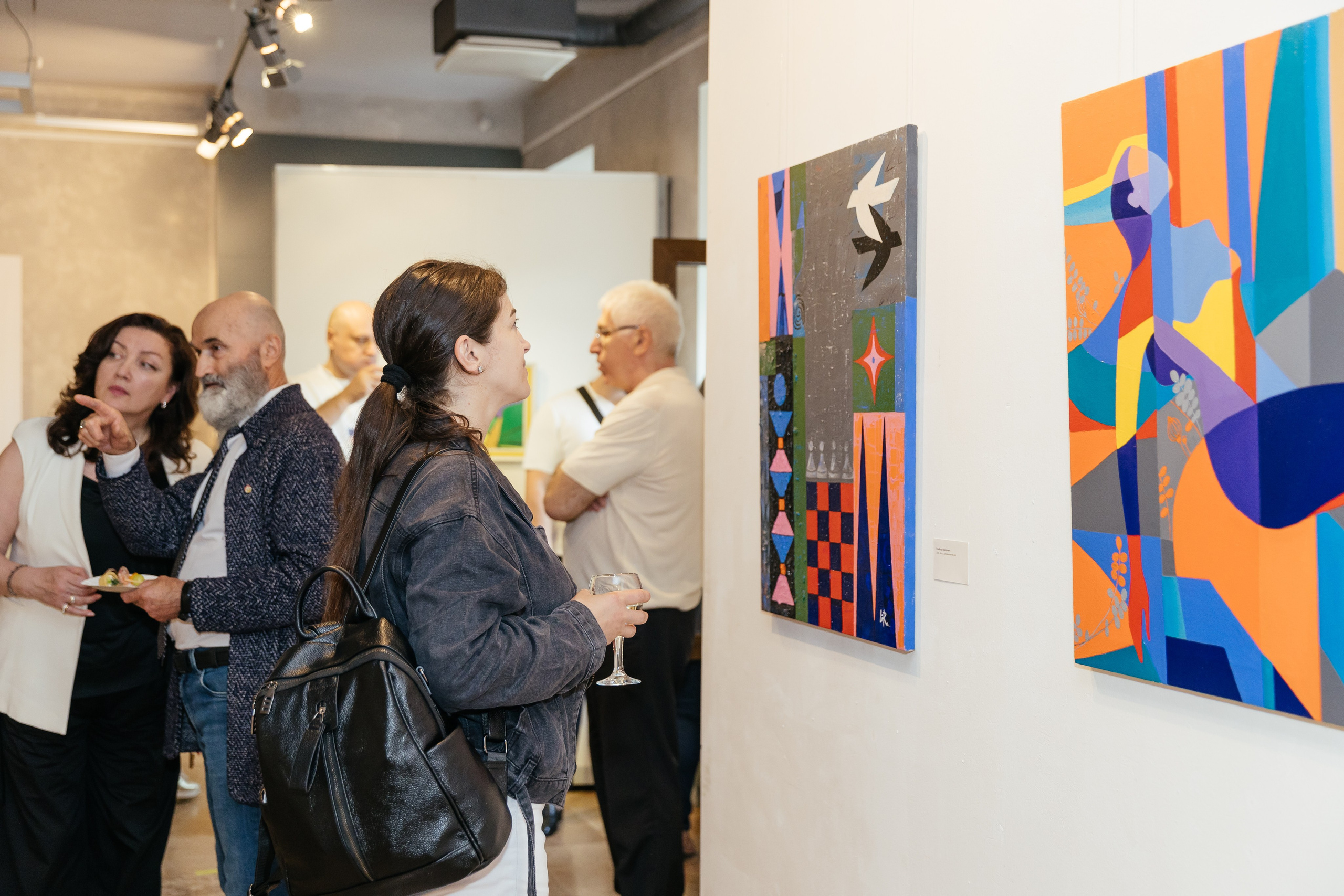 Выставка Лиры Алборовой «Цвет — это я». Свадебный и репортажный фотограф в Санкт-Петербурге Николай Голованов