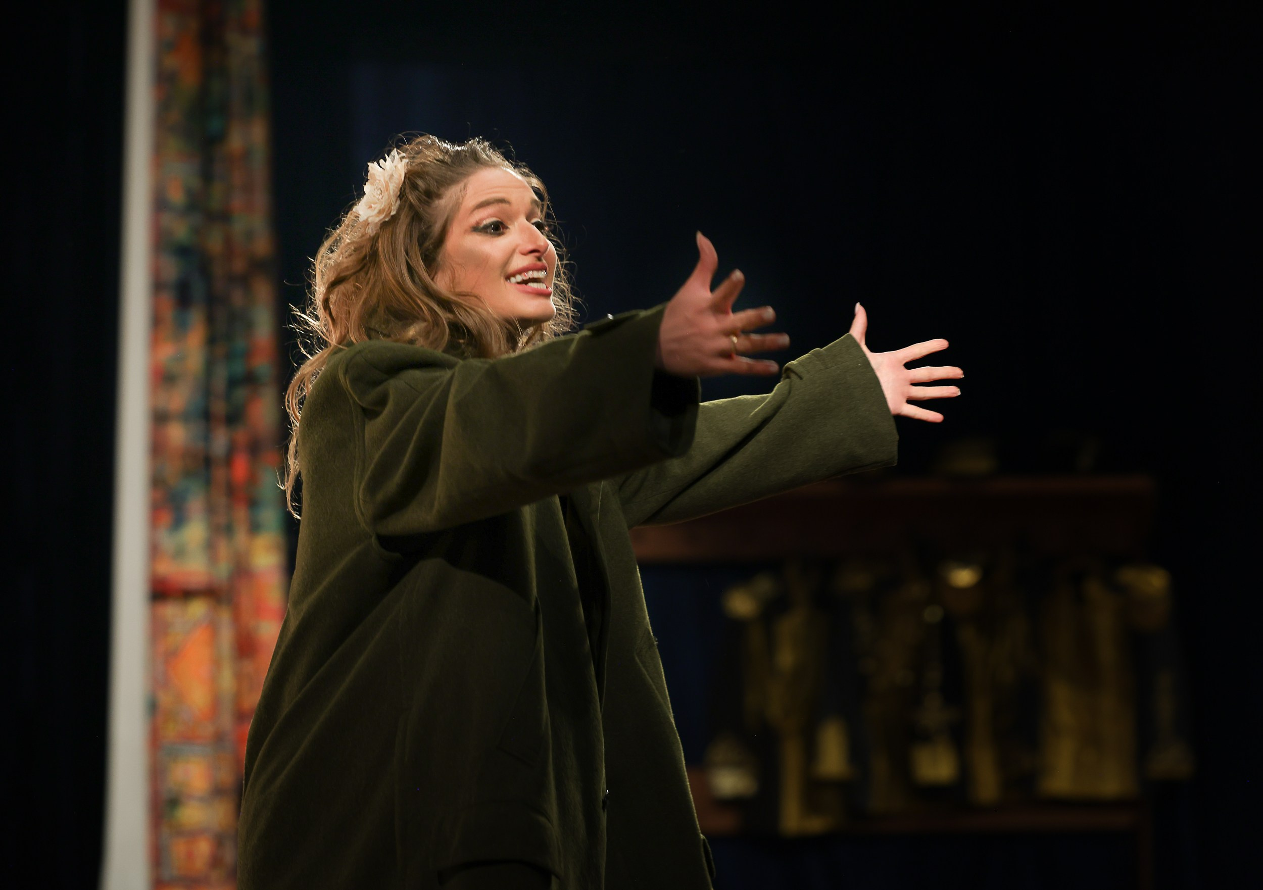 Весёлая женщина. Театр Эрмитаж. Репортажный, архитектурный, театральный и файн-арт фотограф Лена Мельникова в Москве