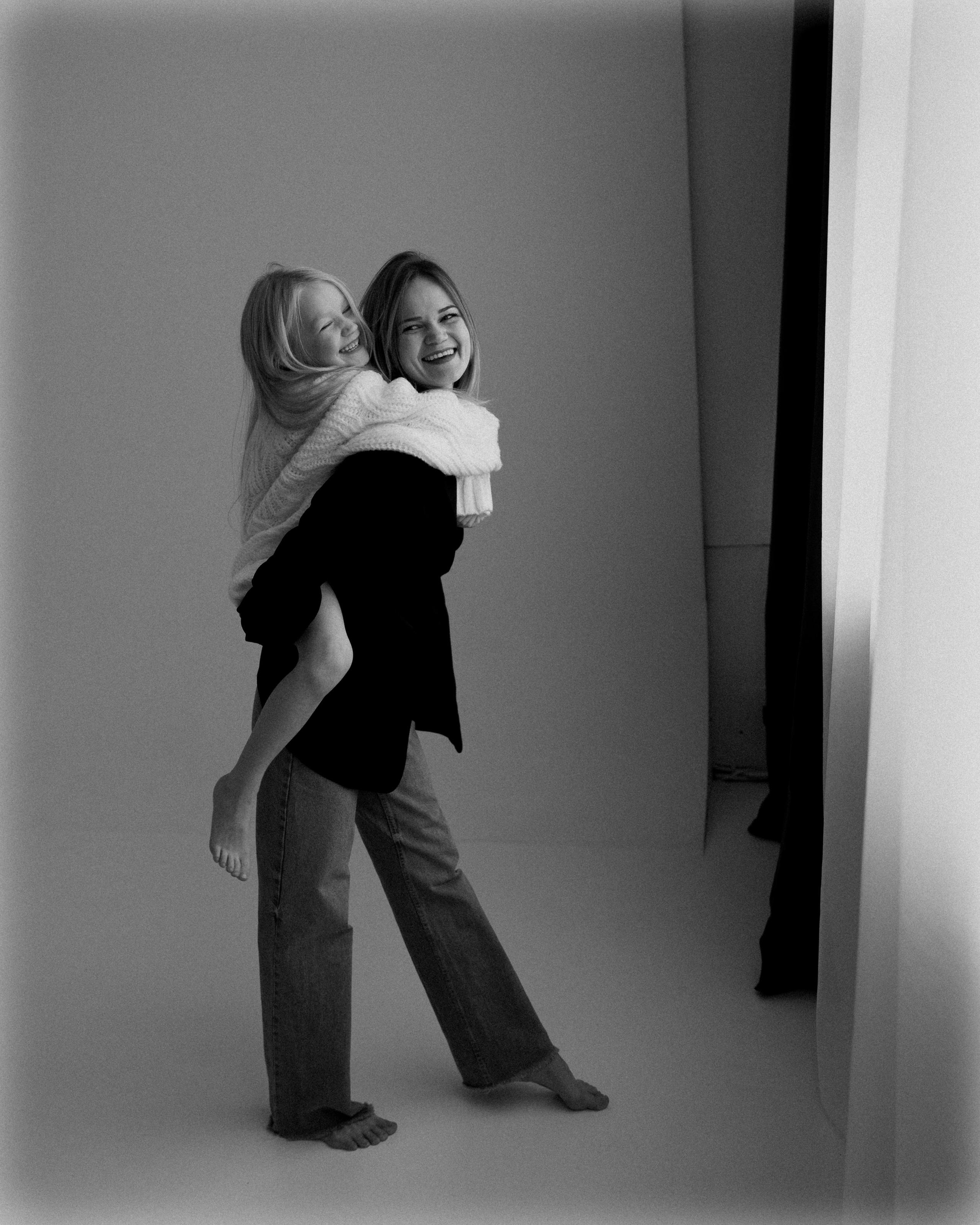 Маша и Алина. Фотограф Влада Лаптева Владивосток, Приморский край