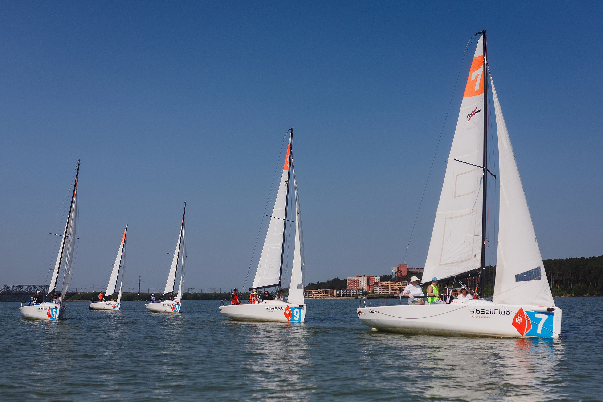 ЯХТИНГ. Roman Photo