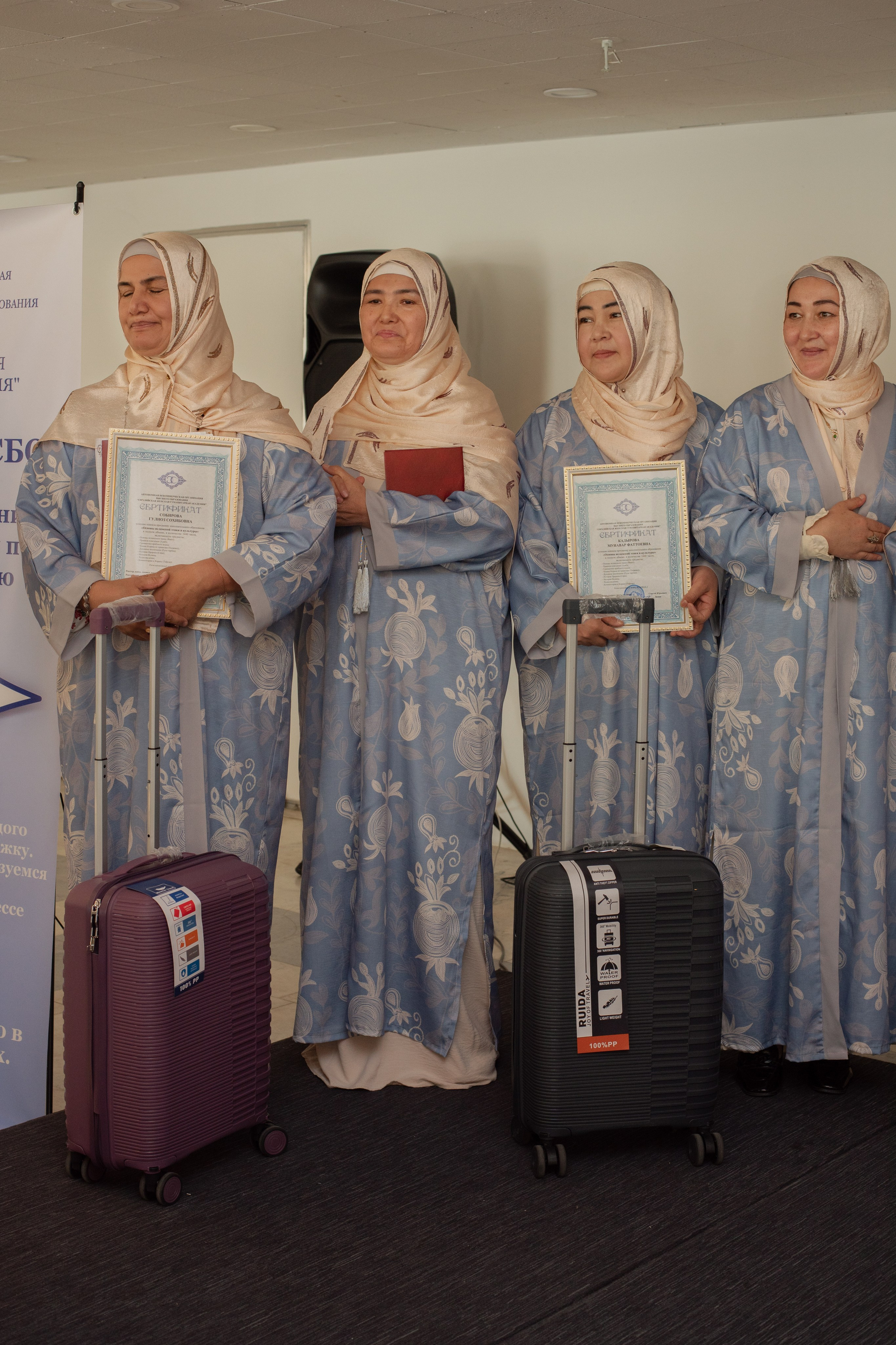 Выпускной в Евразийской женской гуманитарной академии. Лина Курочка — ваш фотограф