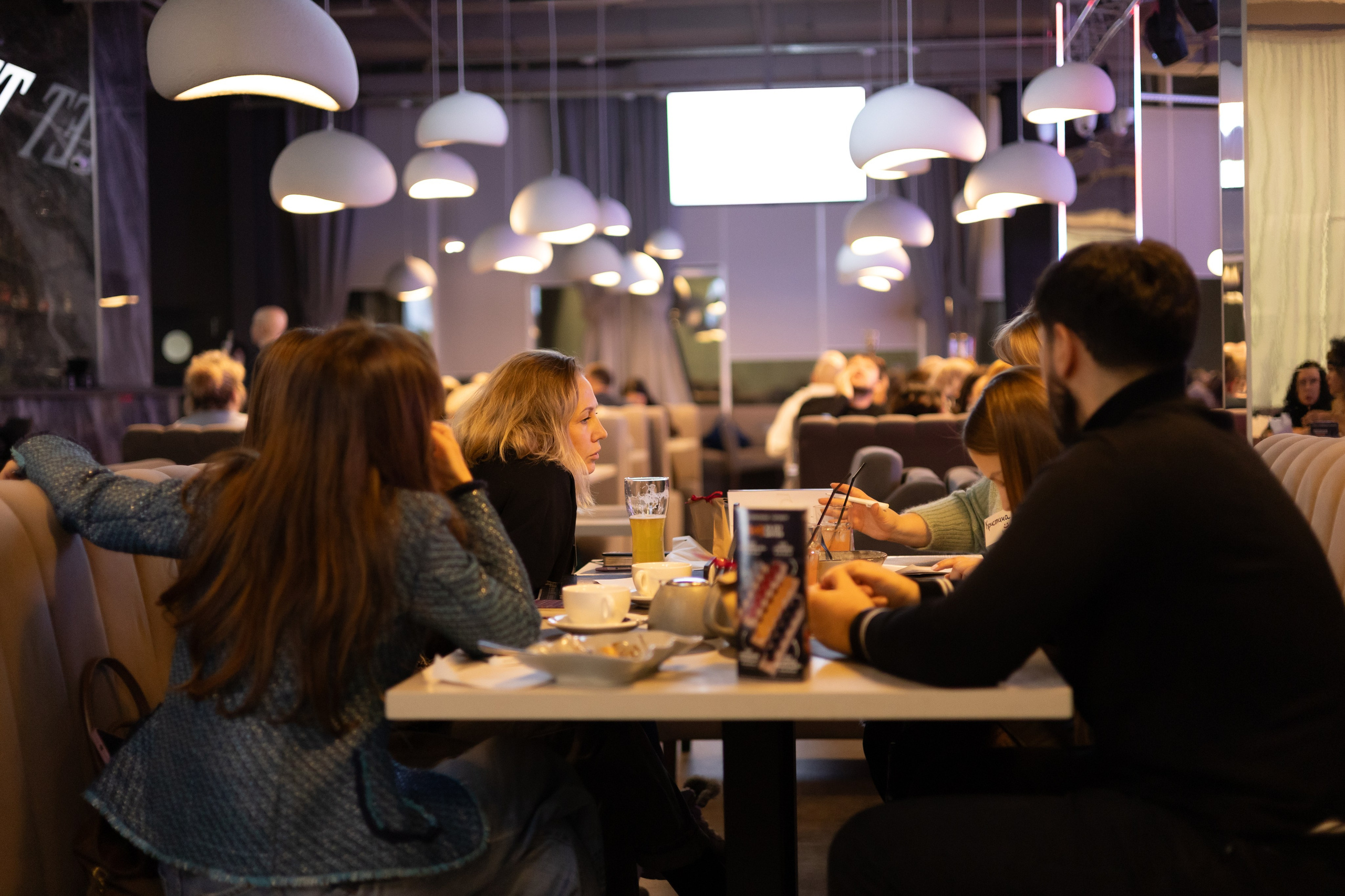 13ая BIZ QUIZ: деловая игра | Красноярск. Фотограф Красноярск съемки лавстори, фотосессия в студии, портретная съемка, творческие фотосессии