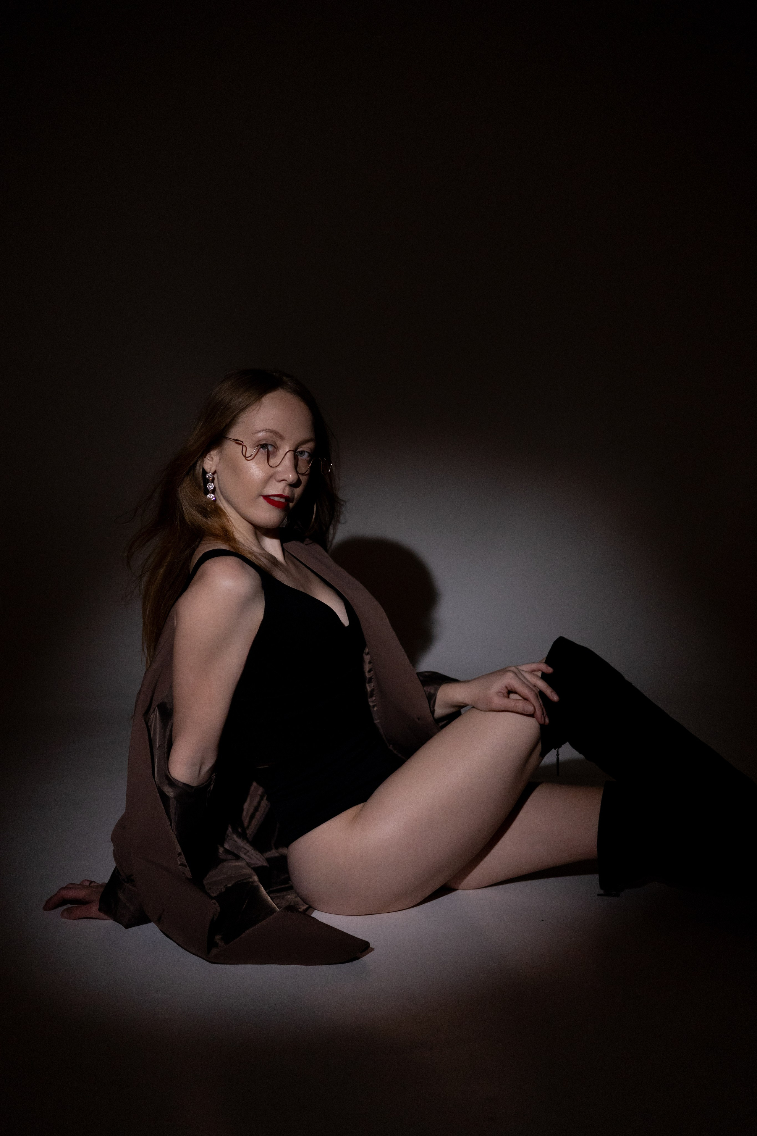 ЖЕНСКИЕ ПОРТРЕТЫ СТУДИЯ 2026. Фотограф Красноярск съемки лавстори, фотосессия в студии, портретная съемка, творческие фотосессии