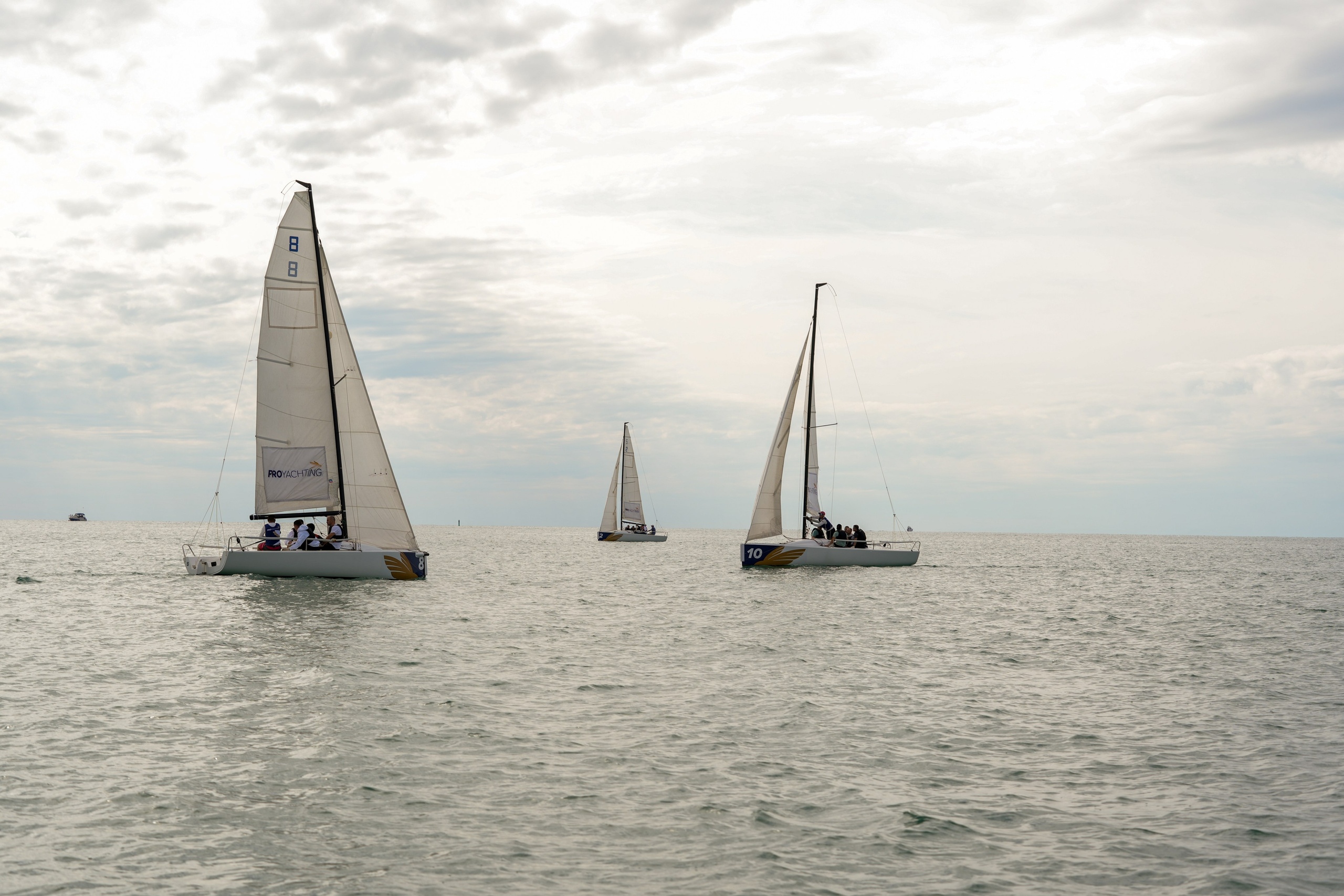 Яхтенная регата для компании Агрегатка. Репортажный фотограф в Красной Поляне и Сочи Павлюченко Екатерина