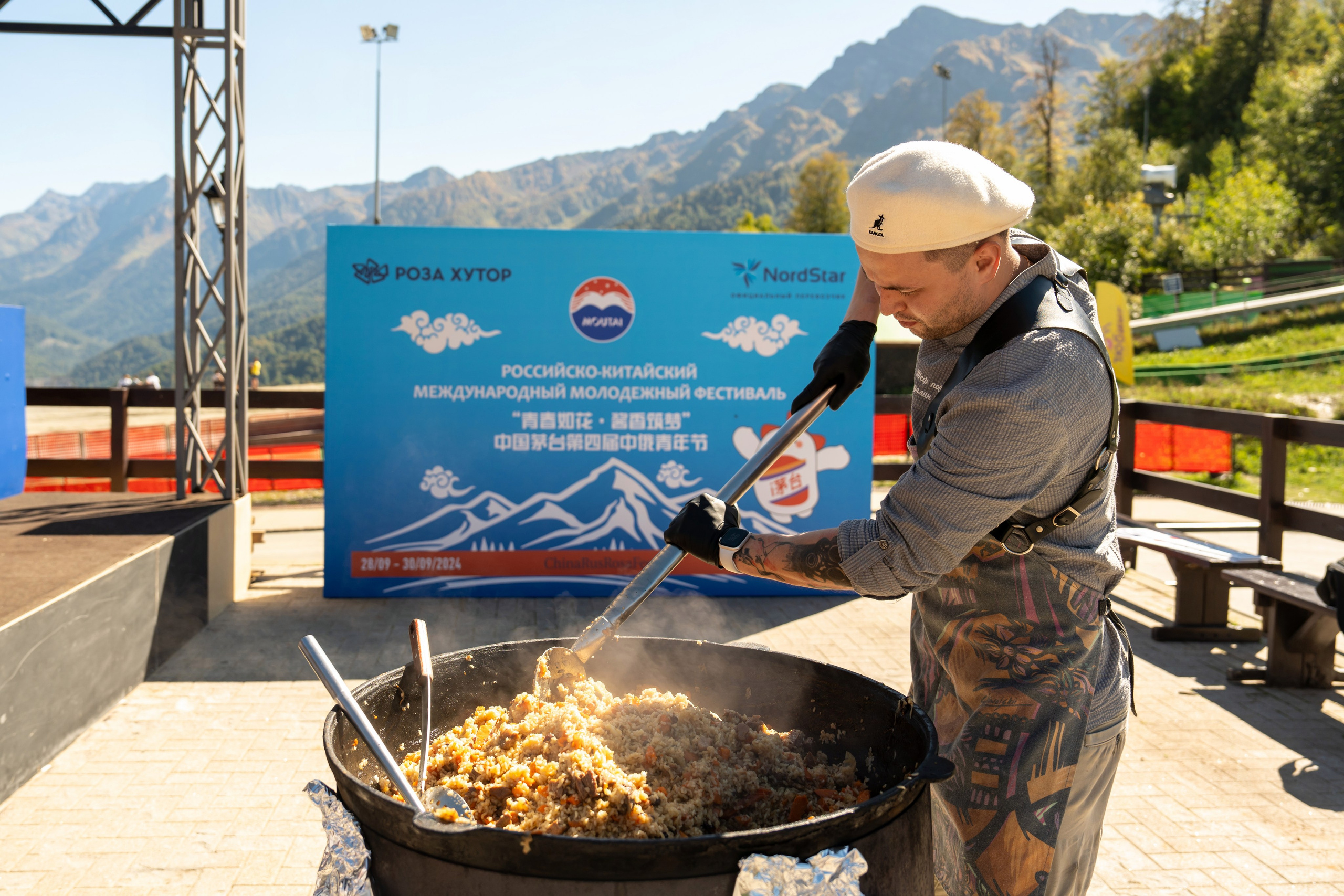 ChinaRosaFest 2024. Репортажный фотограф в Красной Поляне и Сочи Павлюченко Екатерина