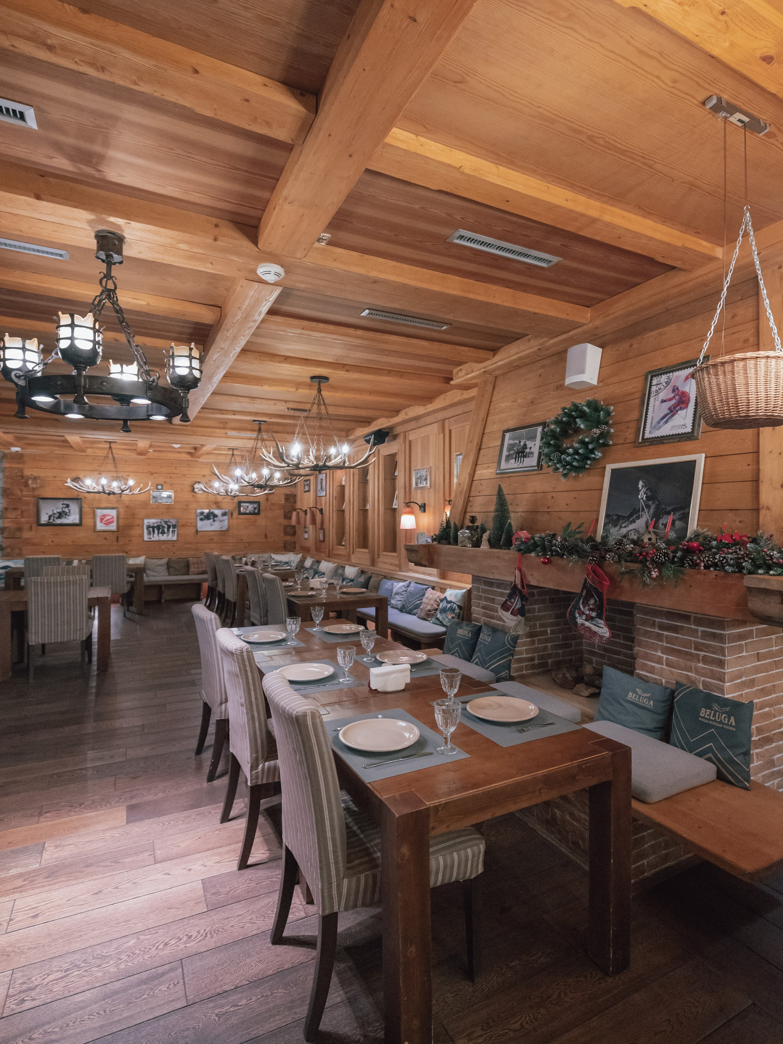 Ресторан «Шале» на курорте Газпром Поляна. Репортажный фотограф в Красной Поляне и Сочи Павлюченко Екатерина