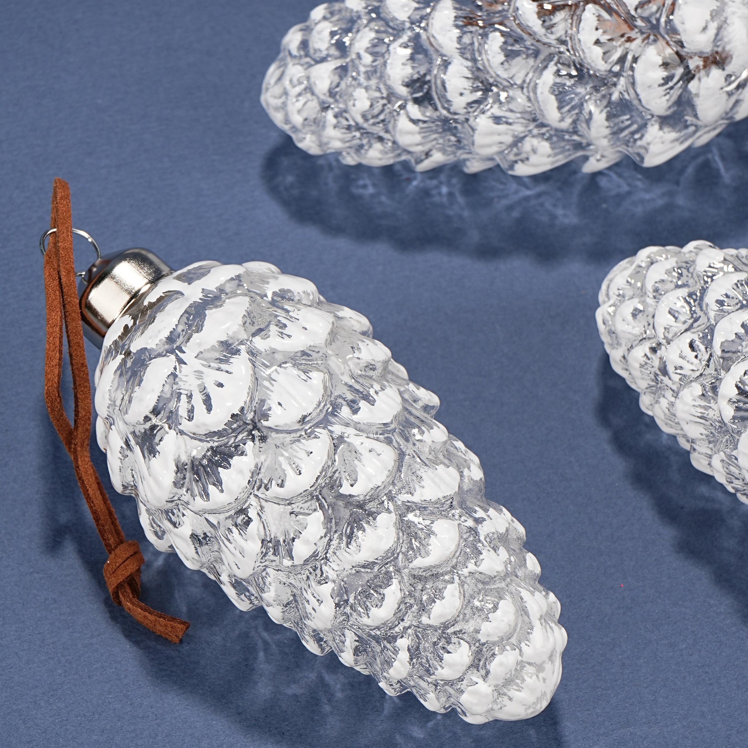 Елочные игрушки и шары. Профессиональный фотограф в Москве и МО