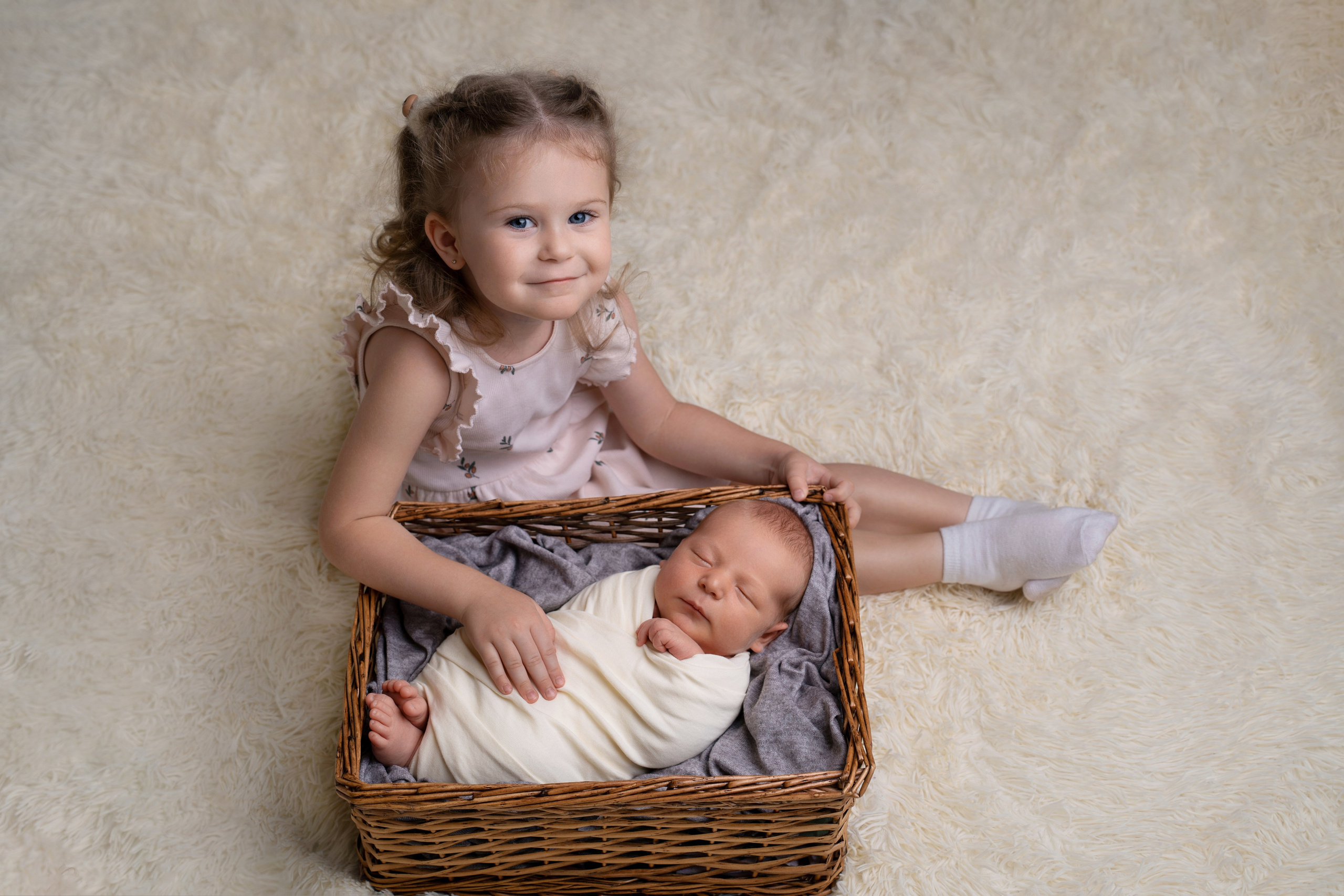 Фото с родителями/Макроснимки. Фотограф новорожденных Оренбург и свадебный фотограф Оренбург