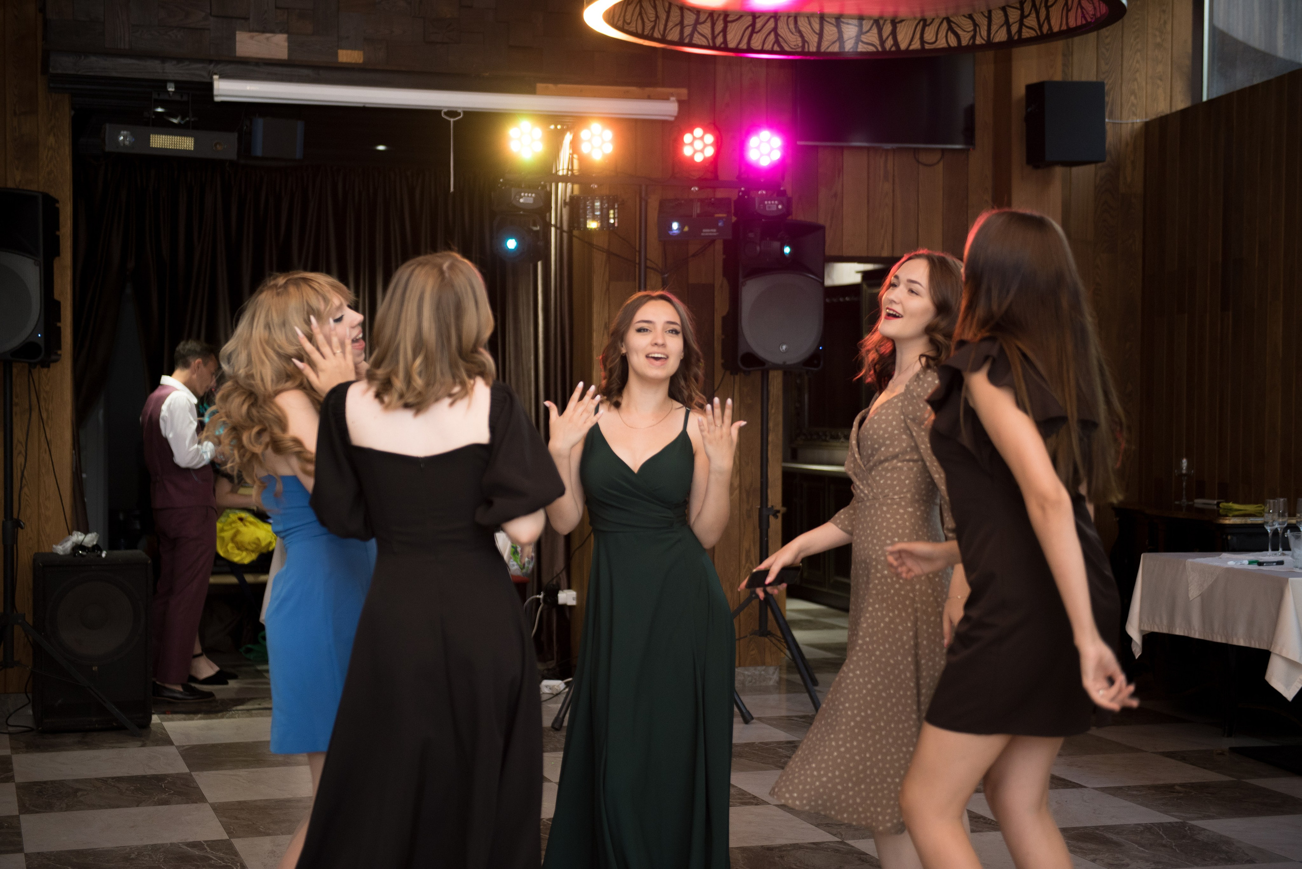 Выпускной — 11 класс. Фотограф Семён Пишта