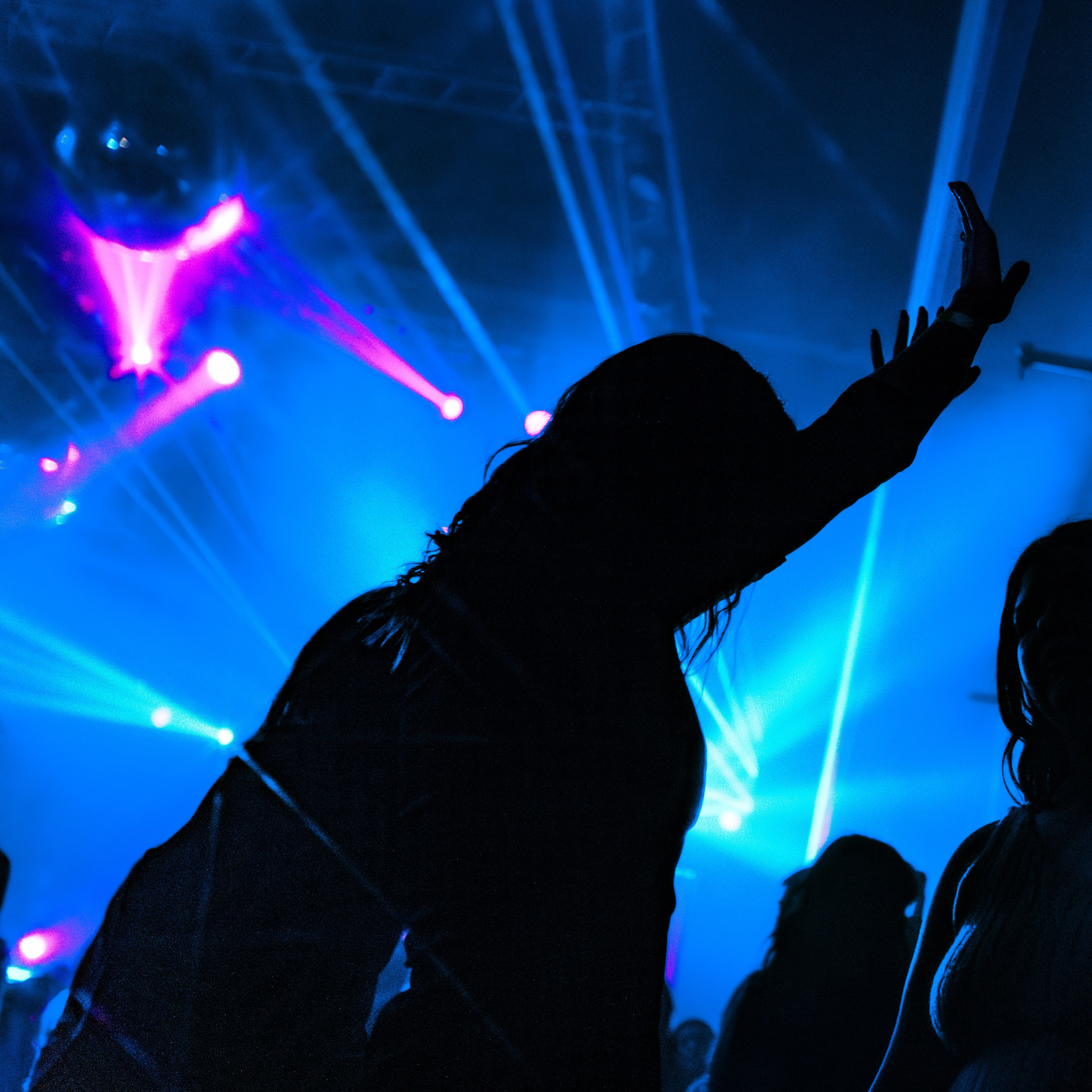 18.01.25 Tinder party. Репортажный фотограф Екатеринбург | Яркий, качественный репортаж | Концерты, клубы, репортаж, праздники, корпоративы