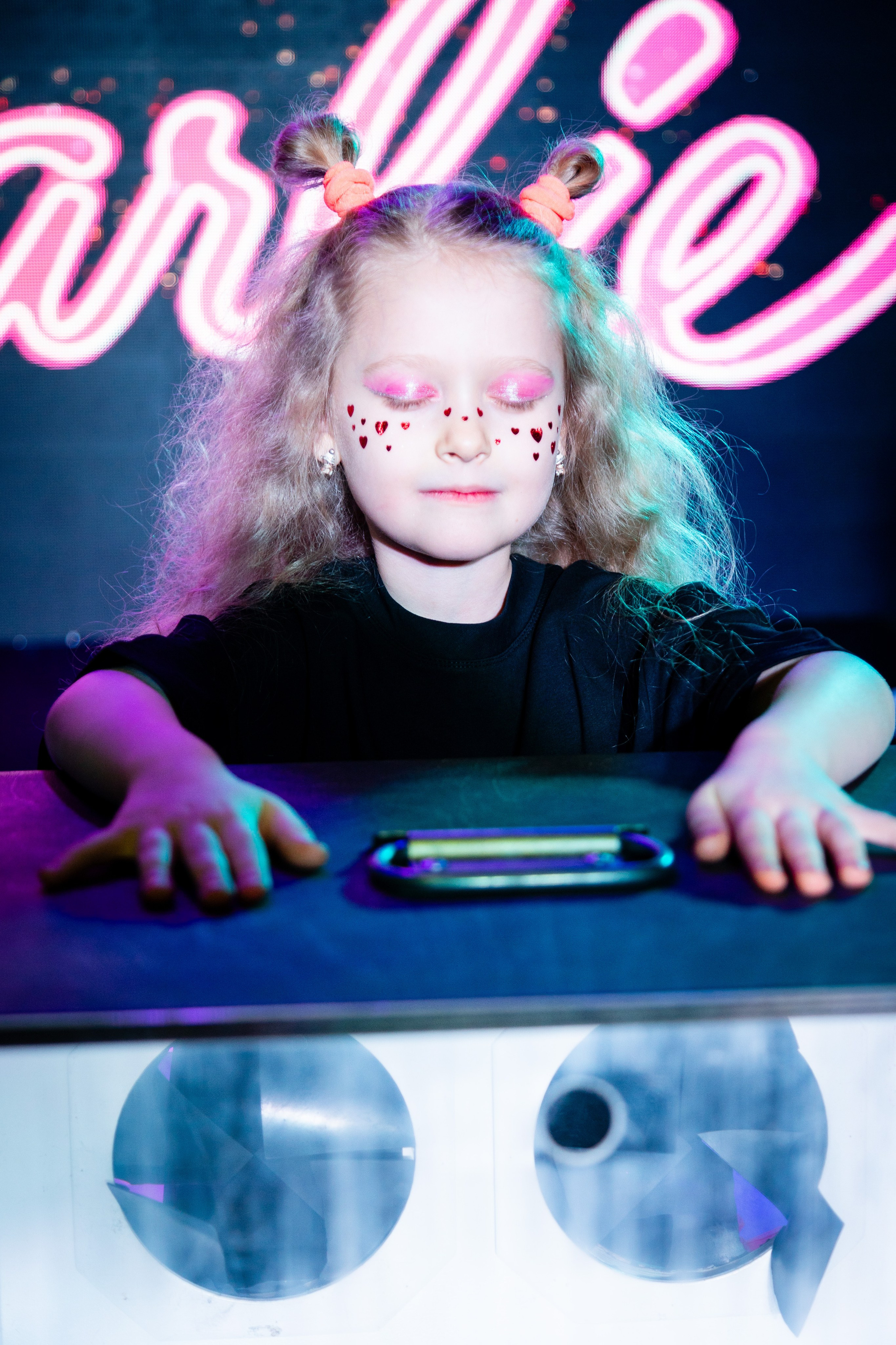 Алисе 7 лет. Детский фотограф видеограф в Хабаровске Михаил Орлов