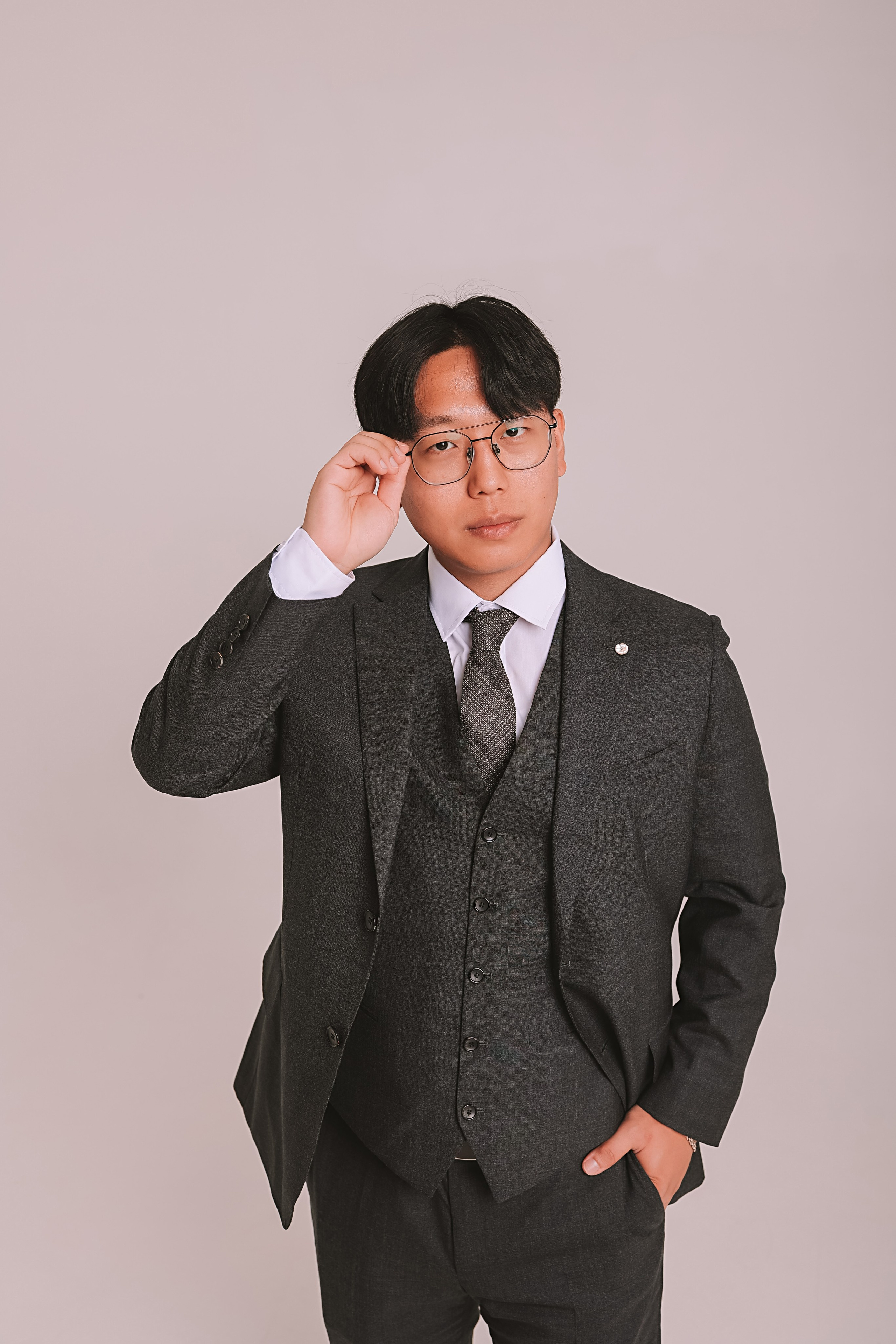 Айвазовский и парк дружбы народов. Семейный фотограф Тюмень, фотограф на роды Салмина Мария