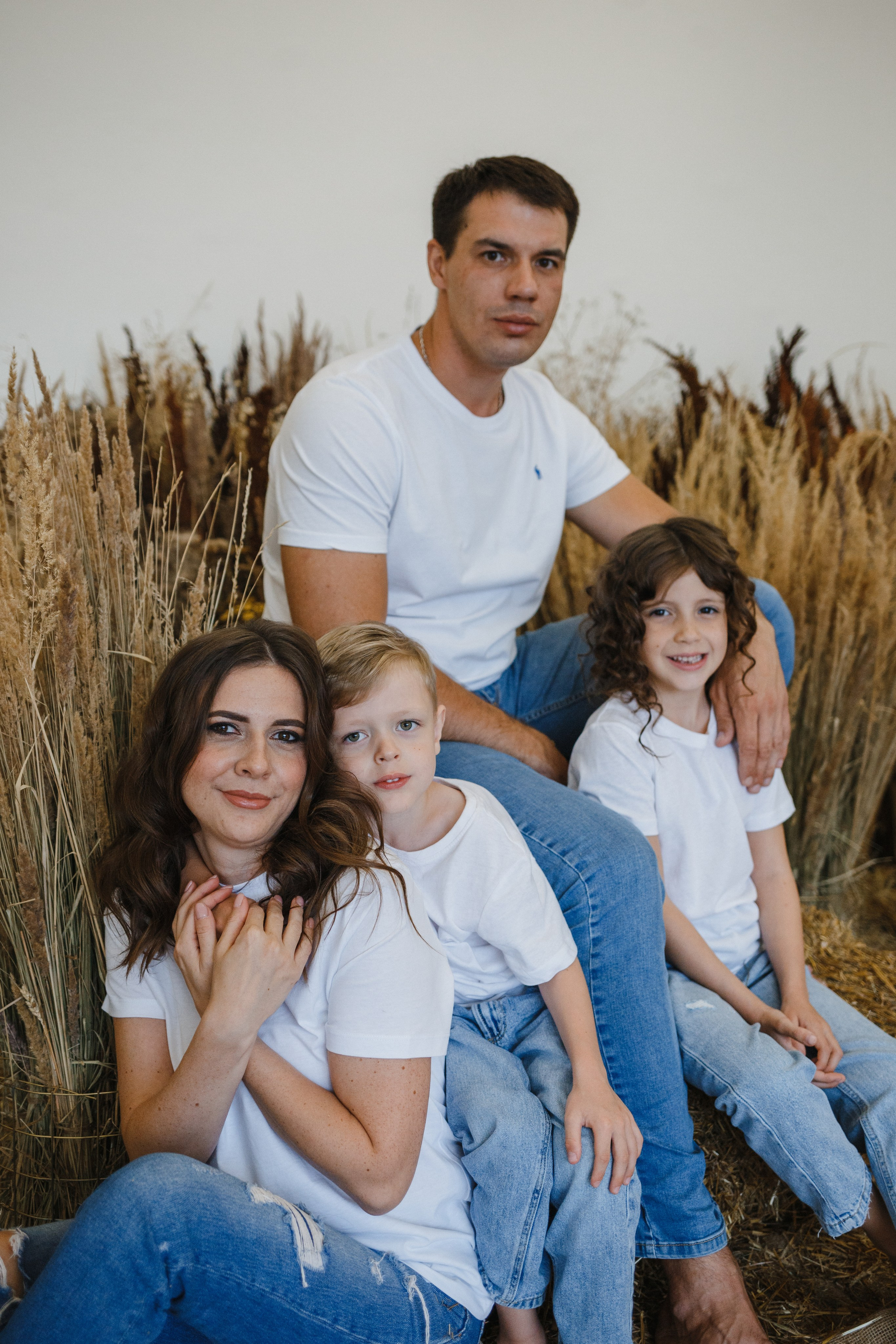 Никита, Карина, Николь, Дэниэл, Эмили. Семейный фотограф Николаева Ольга