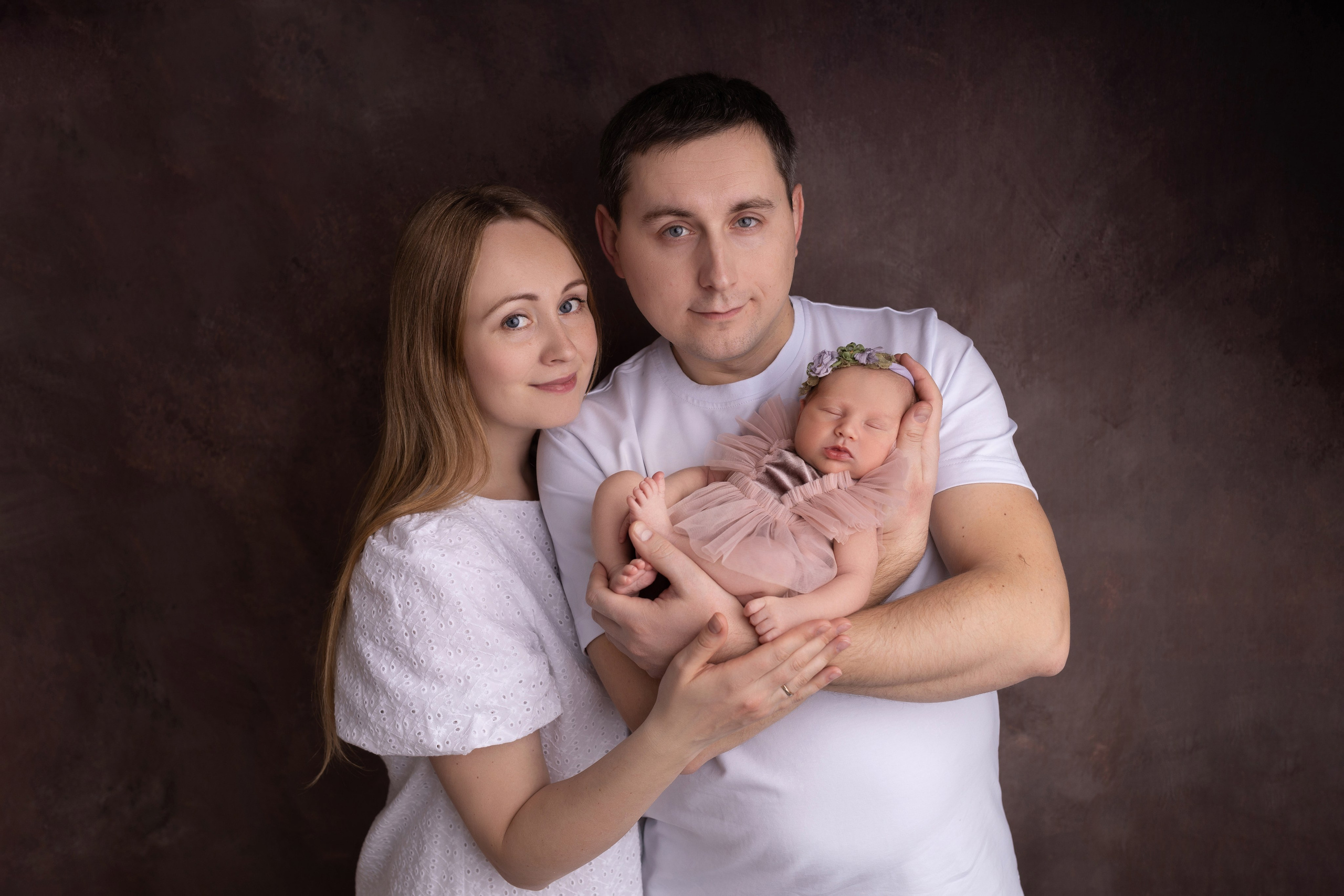 Семейные кадры от Elvira Kamaeva. Фотограф новорожденных малышей в Омске и Омской области Эльвира Камаева