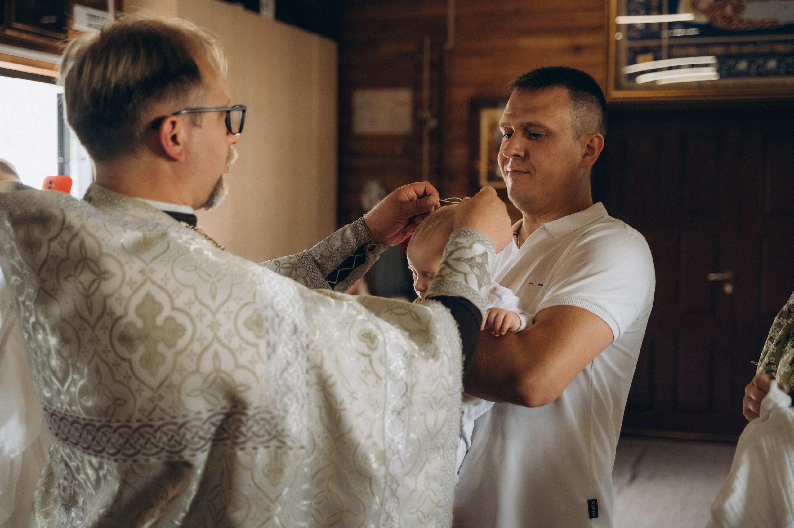 Крещение Марка (ХРАМ СВЯТИТЕЛЯ НИКОЛАЯ ЯПОНСКОГО). Семейный фотограф в Минске Дарья Дреко