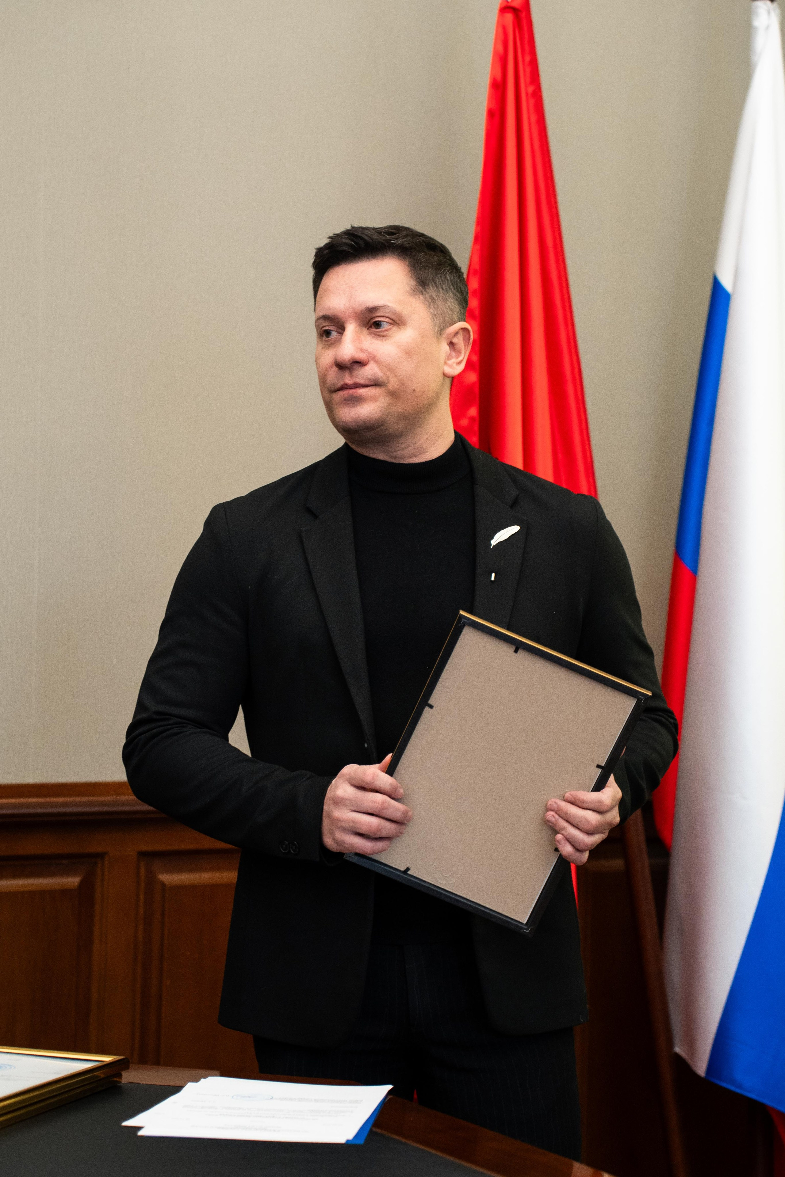 Вручение благодарностей 21.04.2026. Коммерческий и художественный фотограф и видеограф в Москве Арсений Тургенев
