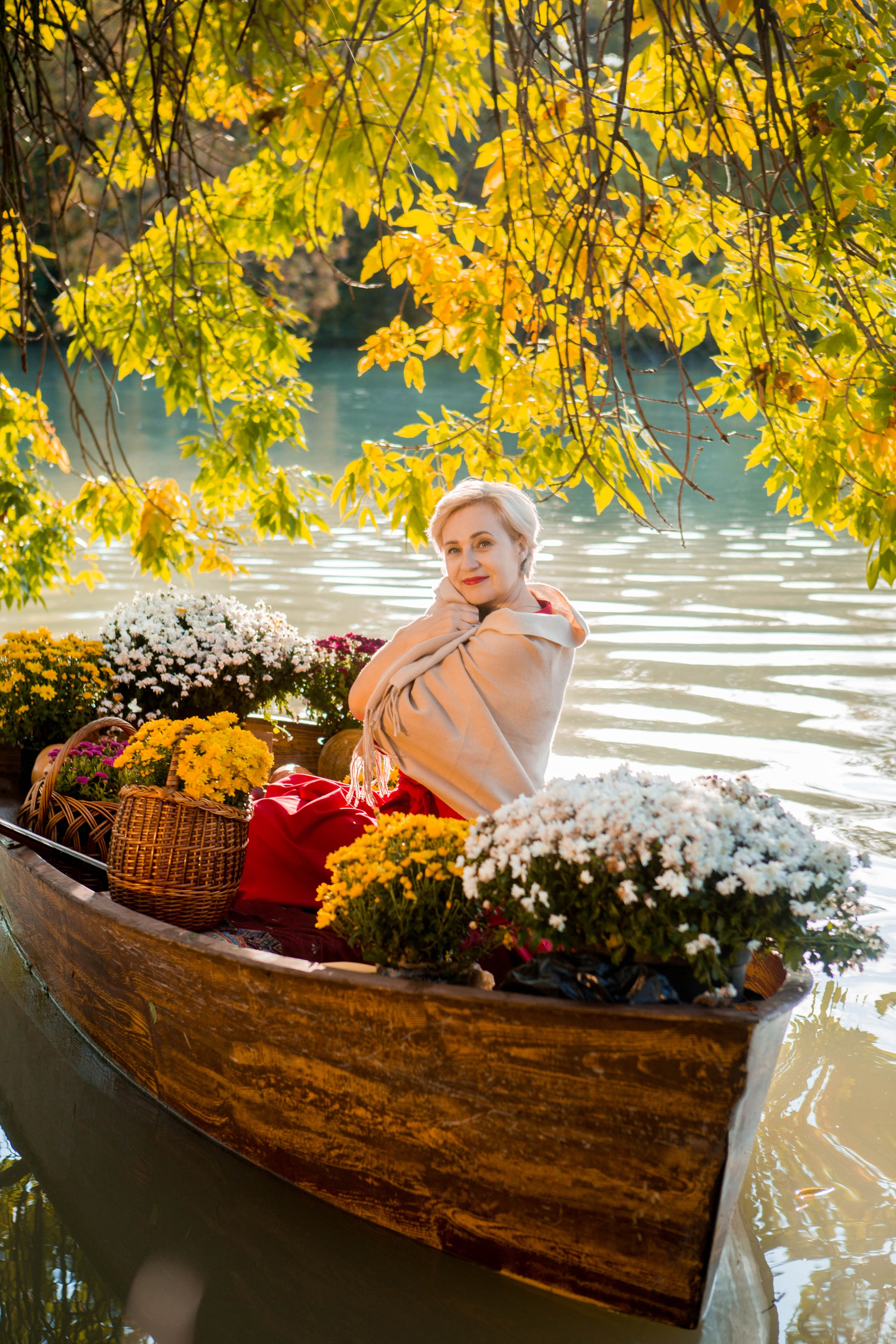 Лодка хризантем (осень). Свадебный семейный и детский фотограф в Краснодаре Карина Федоровская
