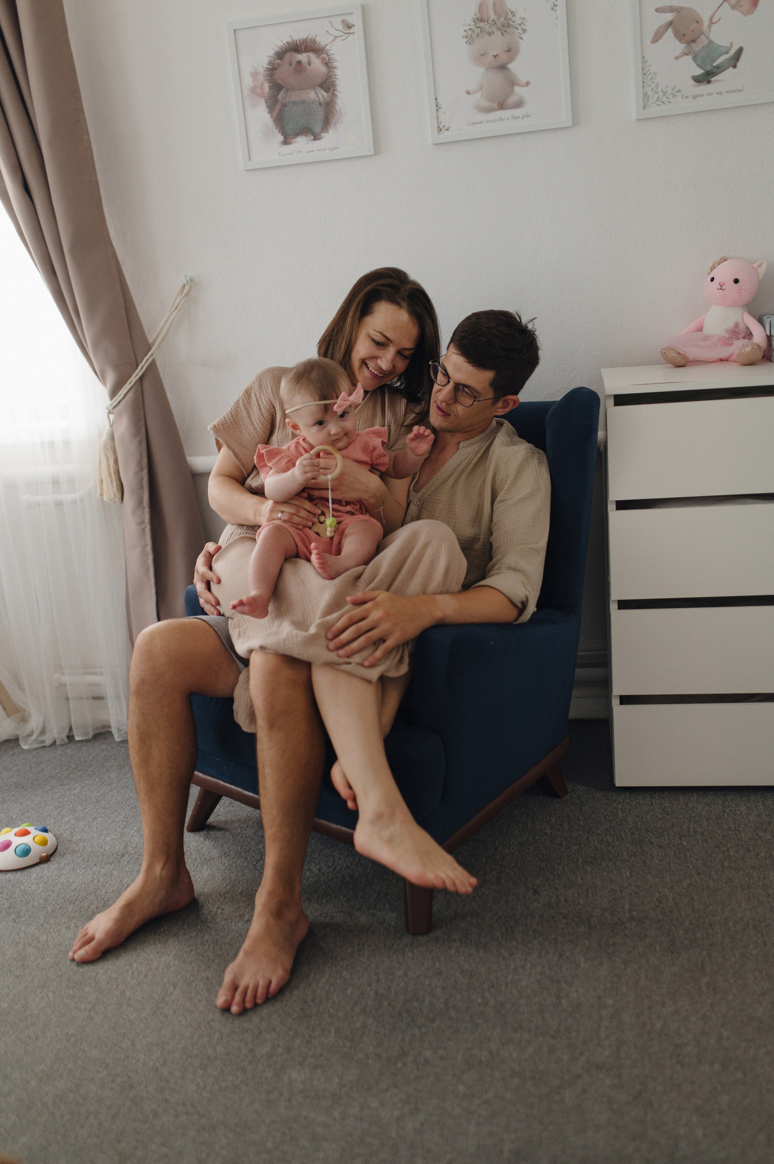 Ульяна, Яша и Лия. Домашняя история. Свадебный фотограф Москва и Санкт-Петербург. Анастасия Чудина