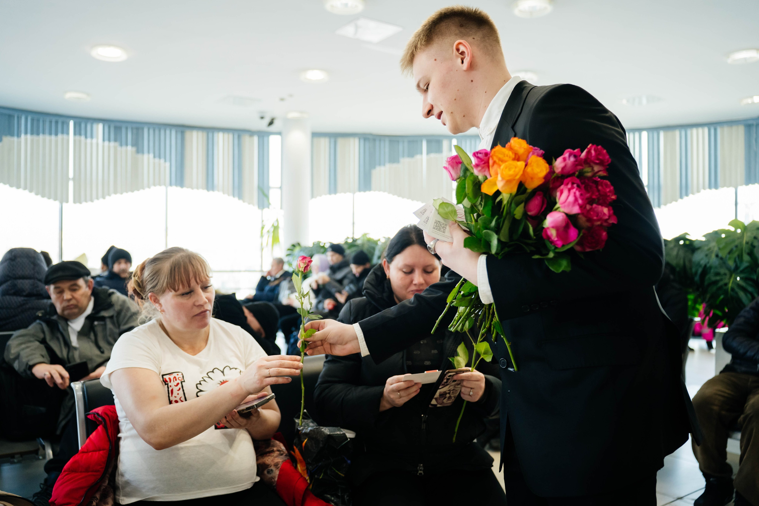 8 марта с РЖД. Видеограф и Фотограф в Челябинске Ксения и Владимир Рюмины