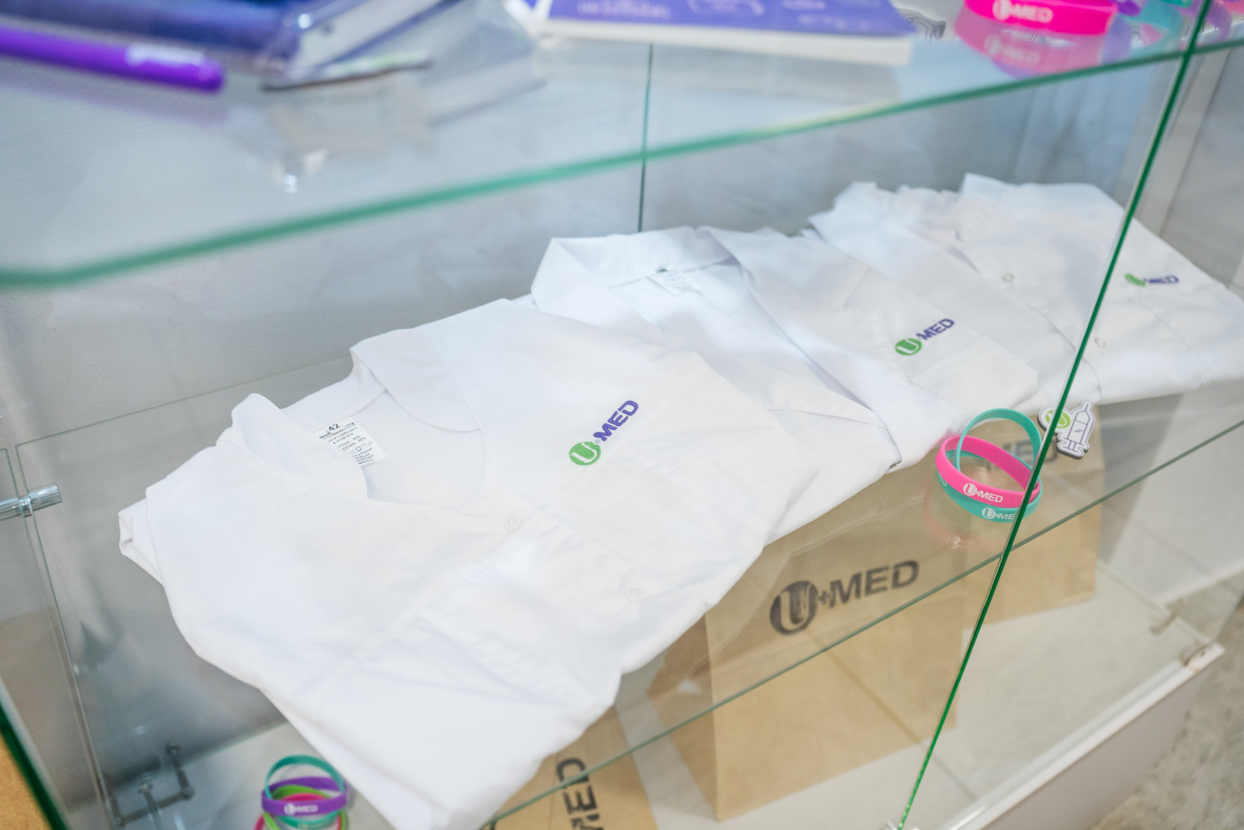 Съемка для Уральского медицинского колледжа ЮМЕД. Видеограф и Фотограф в Челябинске Ксения и Владимир Рюмины