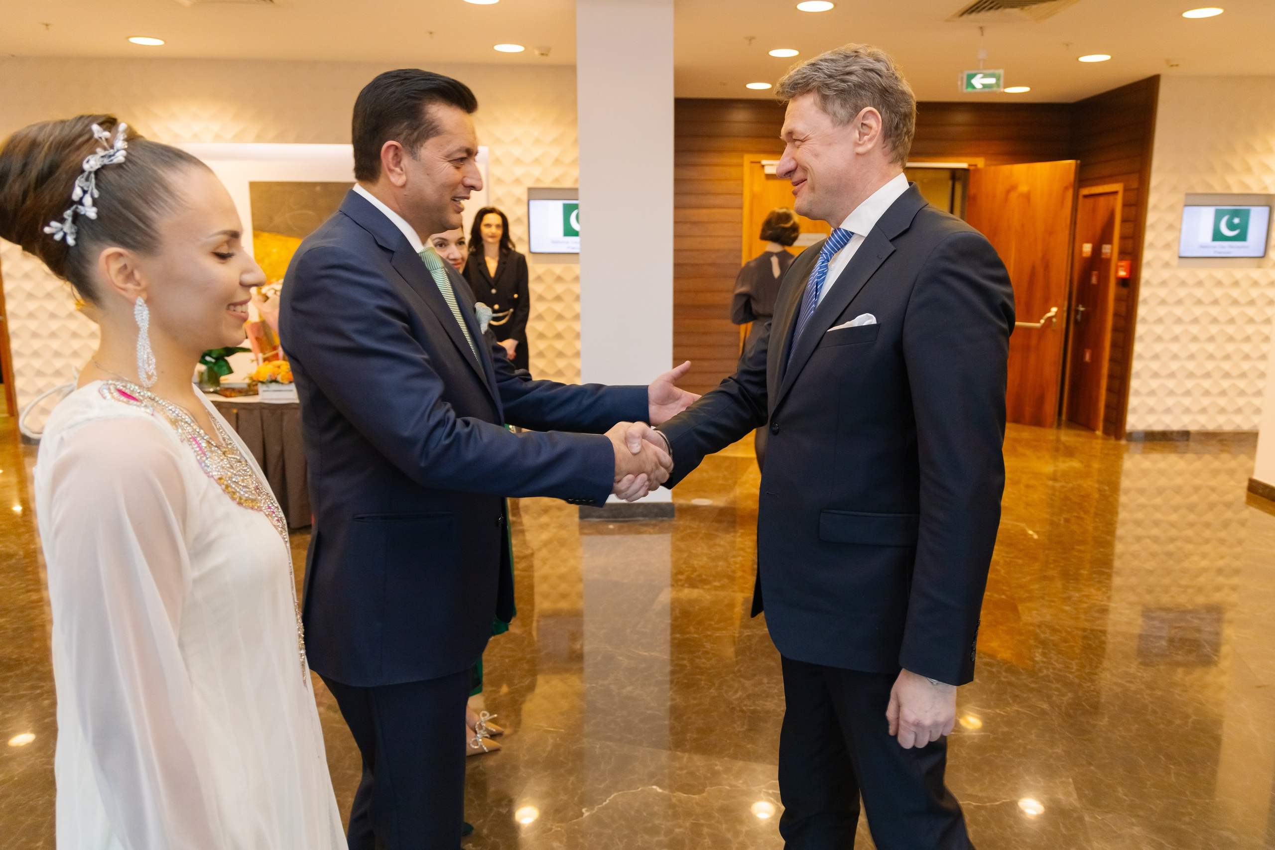 Фотосъемка делегации Пакистана в Беларуси в отеле Марриотт. Свадебный фотограф в Минске/Беларуси Сергей Спиридонов