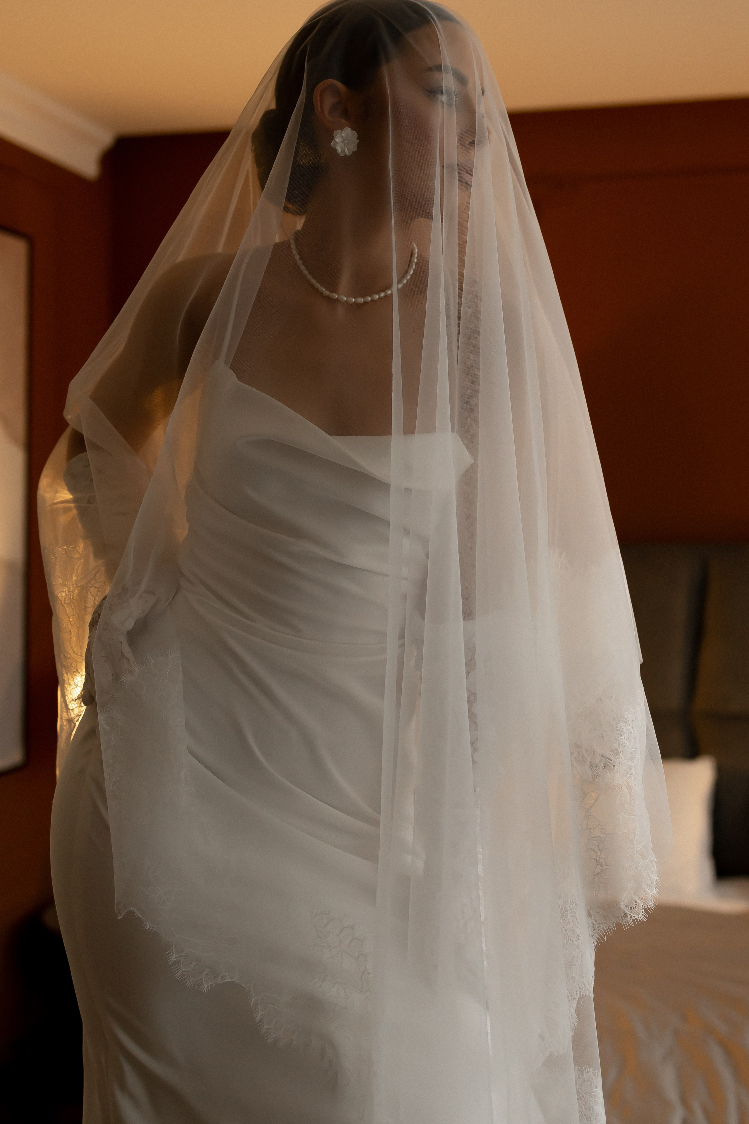 Утро невесты: от волнения к счастью. Свадебный и семейный фотограф в Казани Aileen