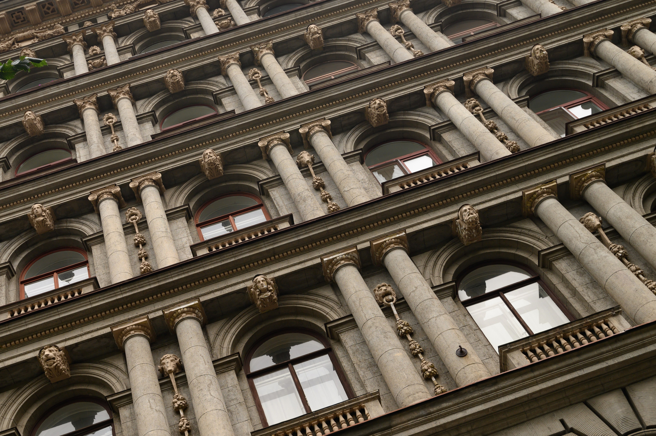 4-я линия В.О., 21