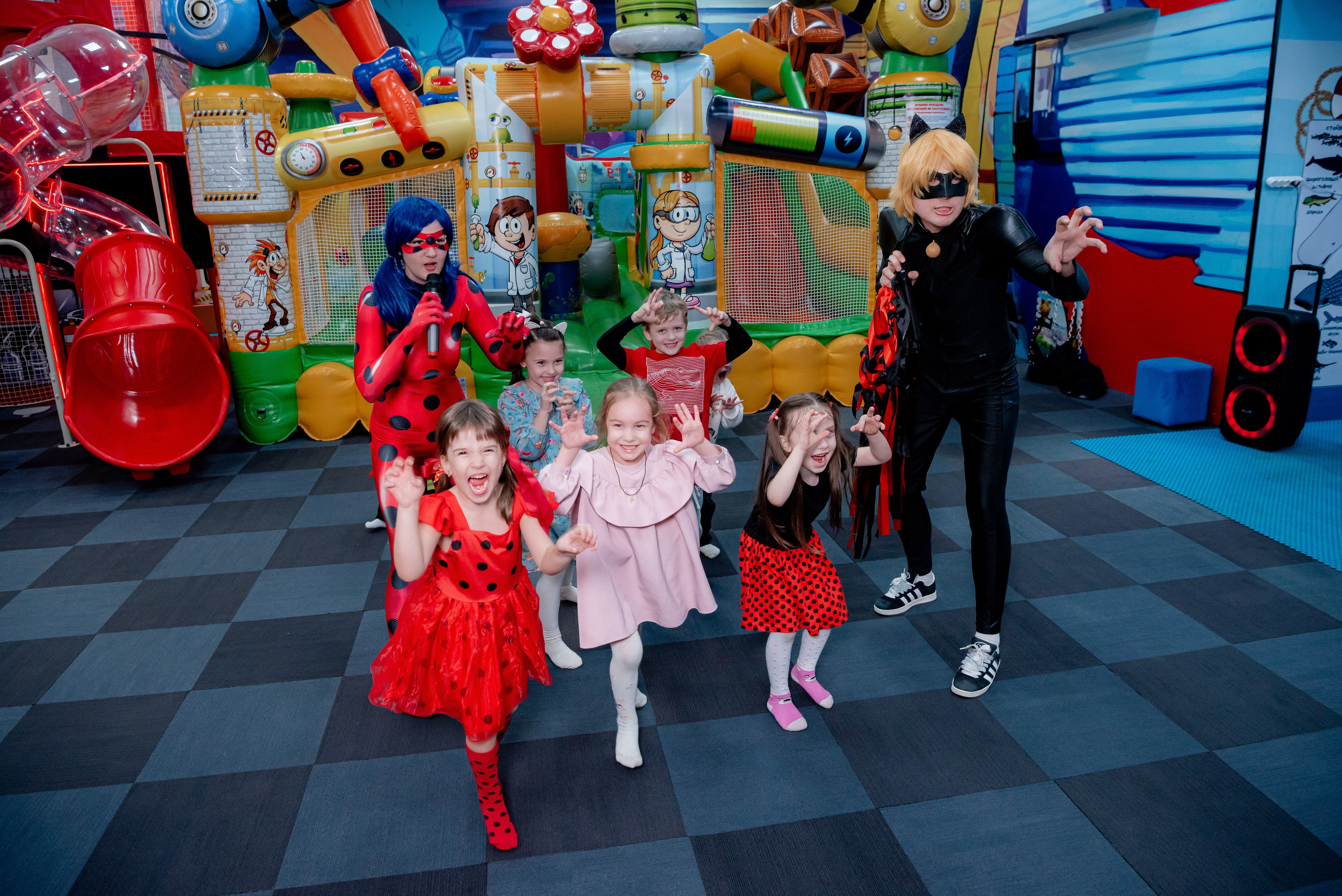 ДР в Локо Мотив Аниматоры Леди Баг. Фотограф в Волгограде и Волжском Александр Горбань