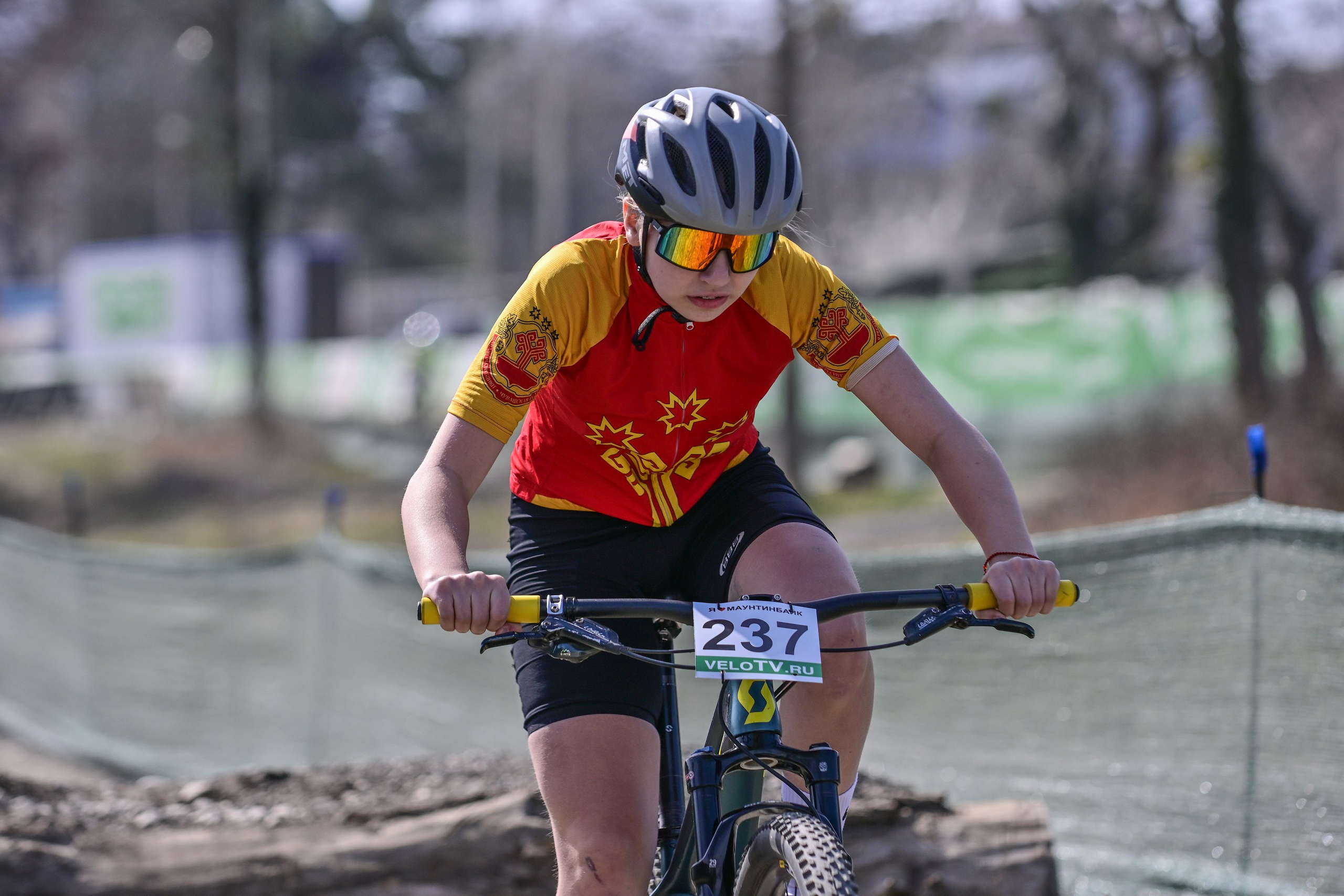 Маунтинбайк, кросс-кантри в Архипо-Осиповке 16 марта 2025. Спортивный фотограф, фотожурналист Павел Ларькин