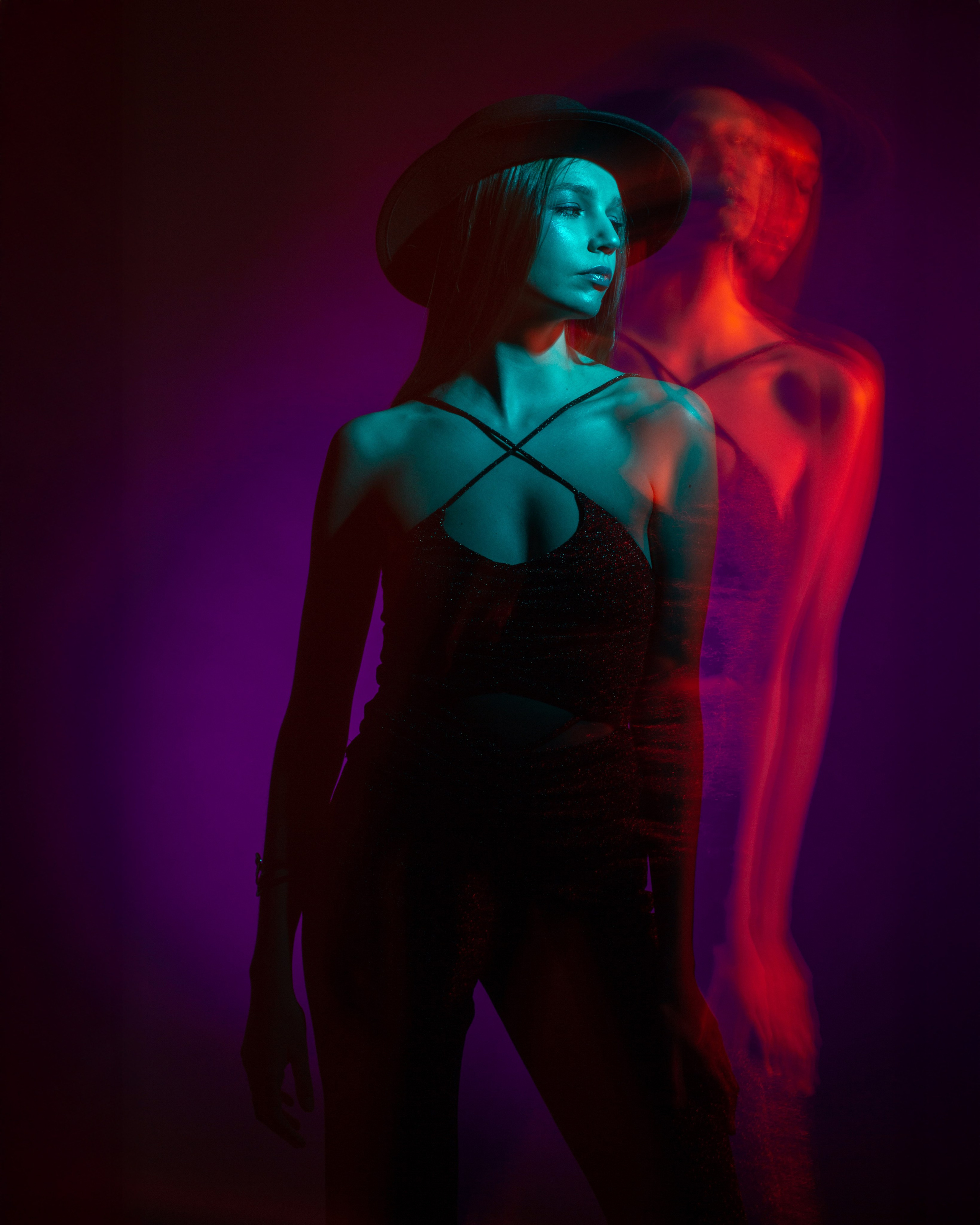 Искусственный свет. Визуальный дизайнер из Санкт-Петербурга Айси Клусова