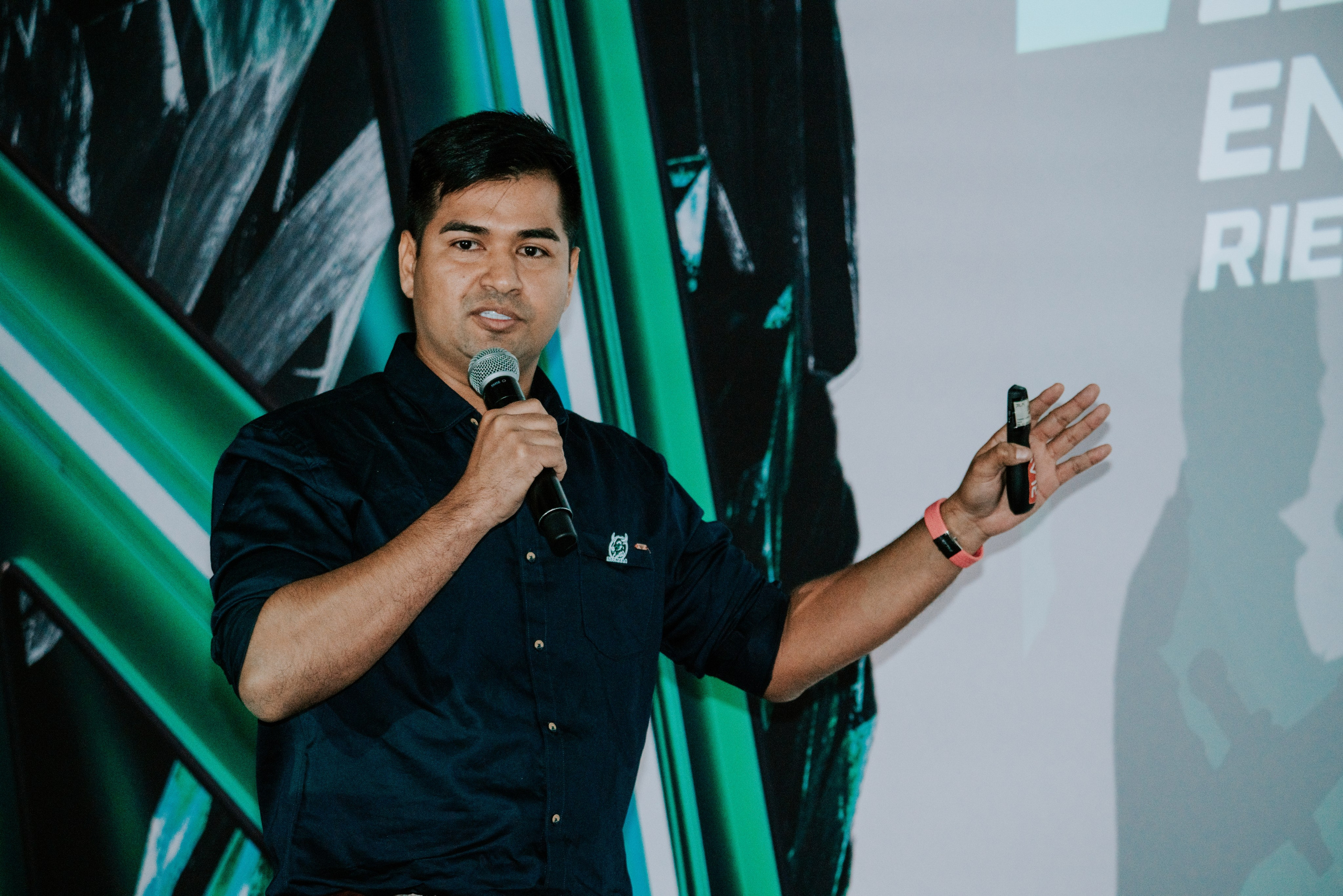 TRADERS DAY By NeomAAA Bogota. NeomAAA Funds Gallery