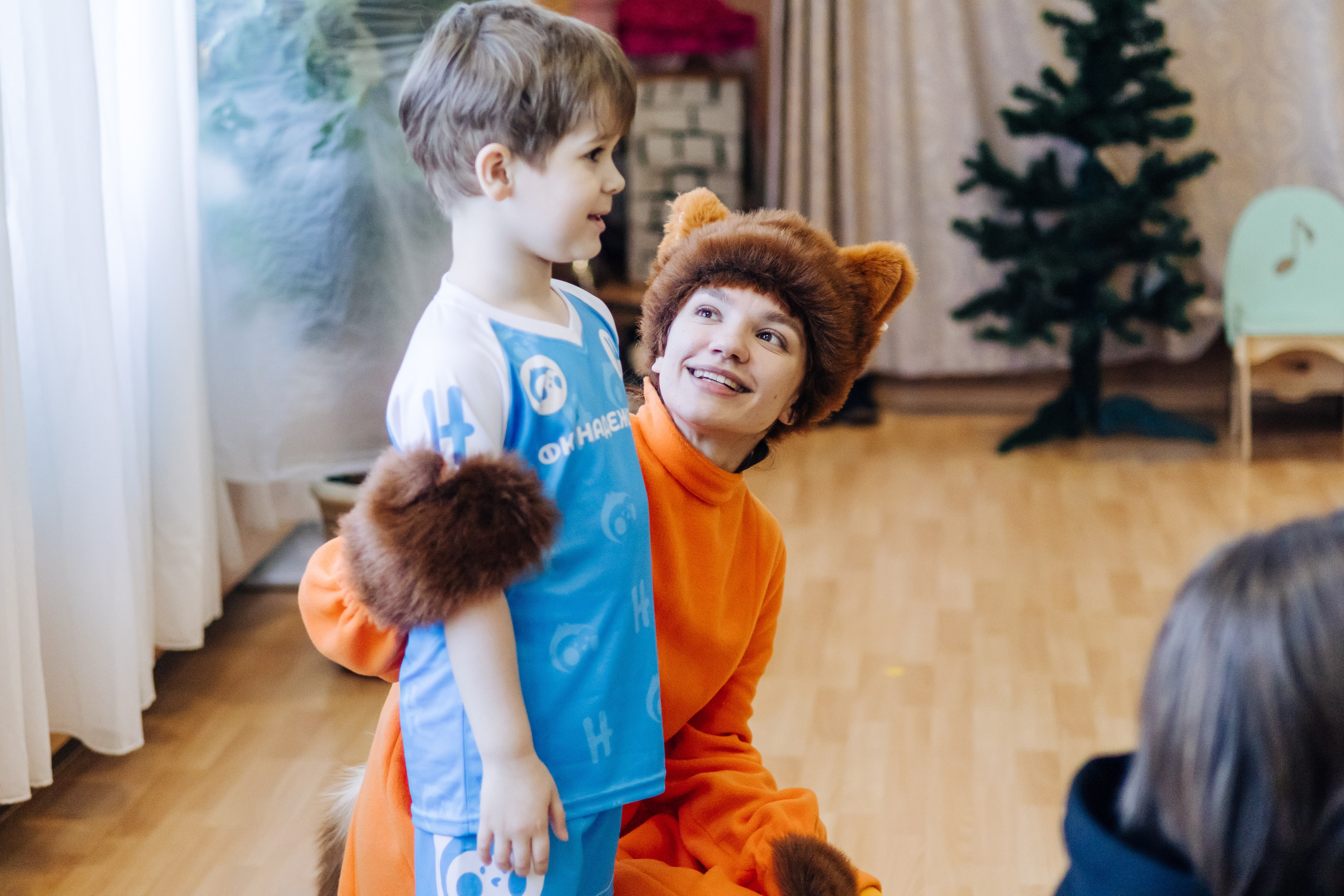 Фотосессия с кубком в детских садах г. Магнитогорска. Денис Прохоров Фотограф в г. Магнитогорск