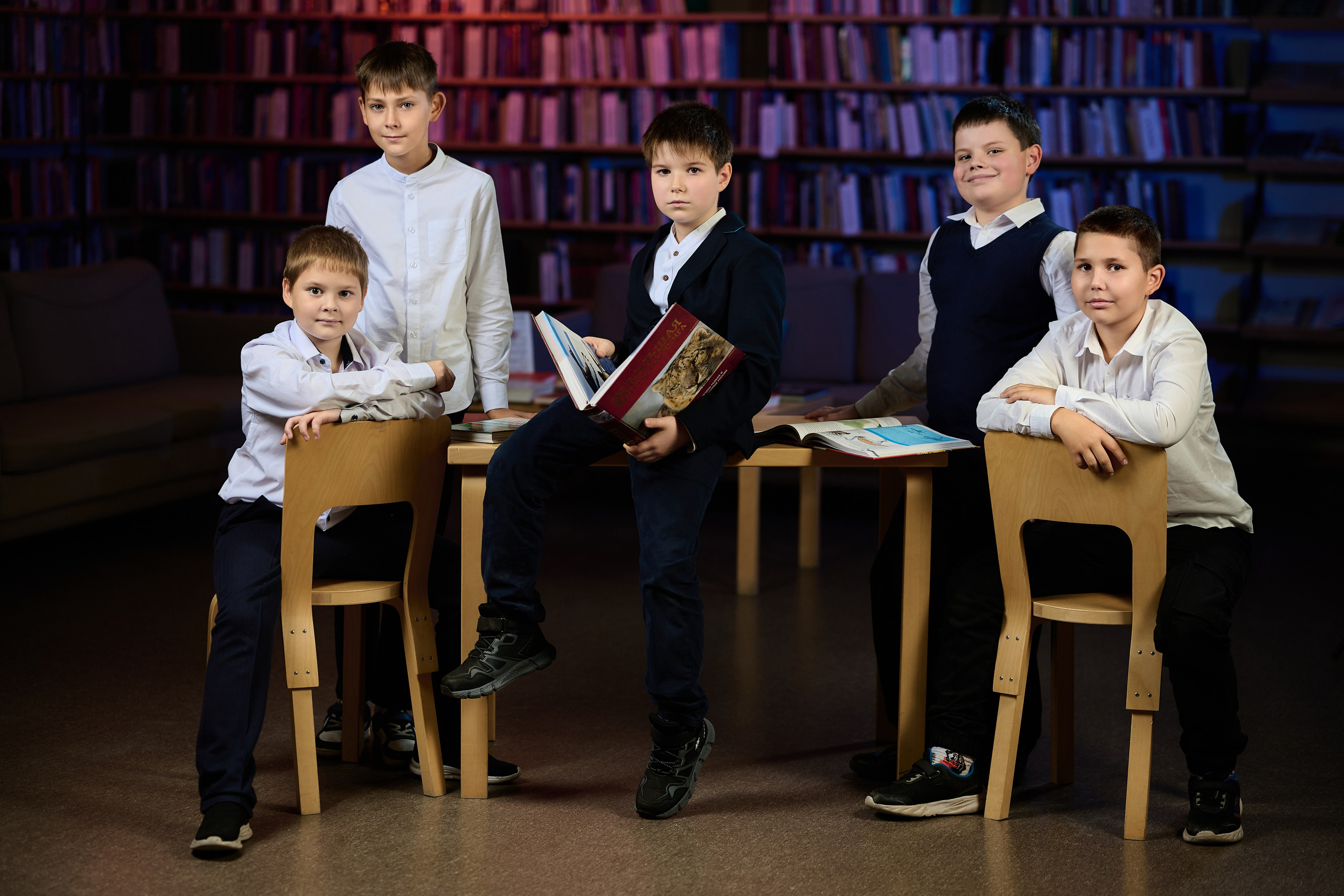 Съёмка в библиотеке. Выпускной альбом Выборг, Каменногорск, Светогорск, Санкт-Петербург