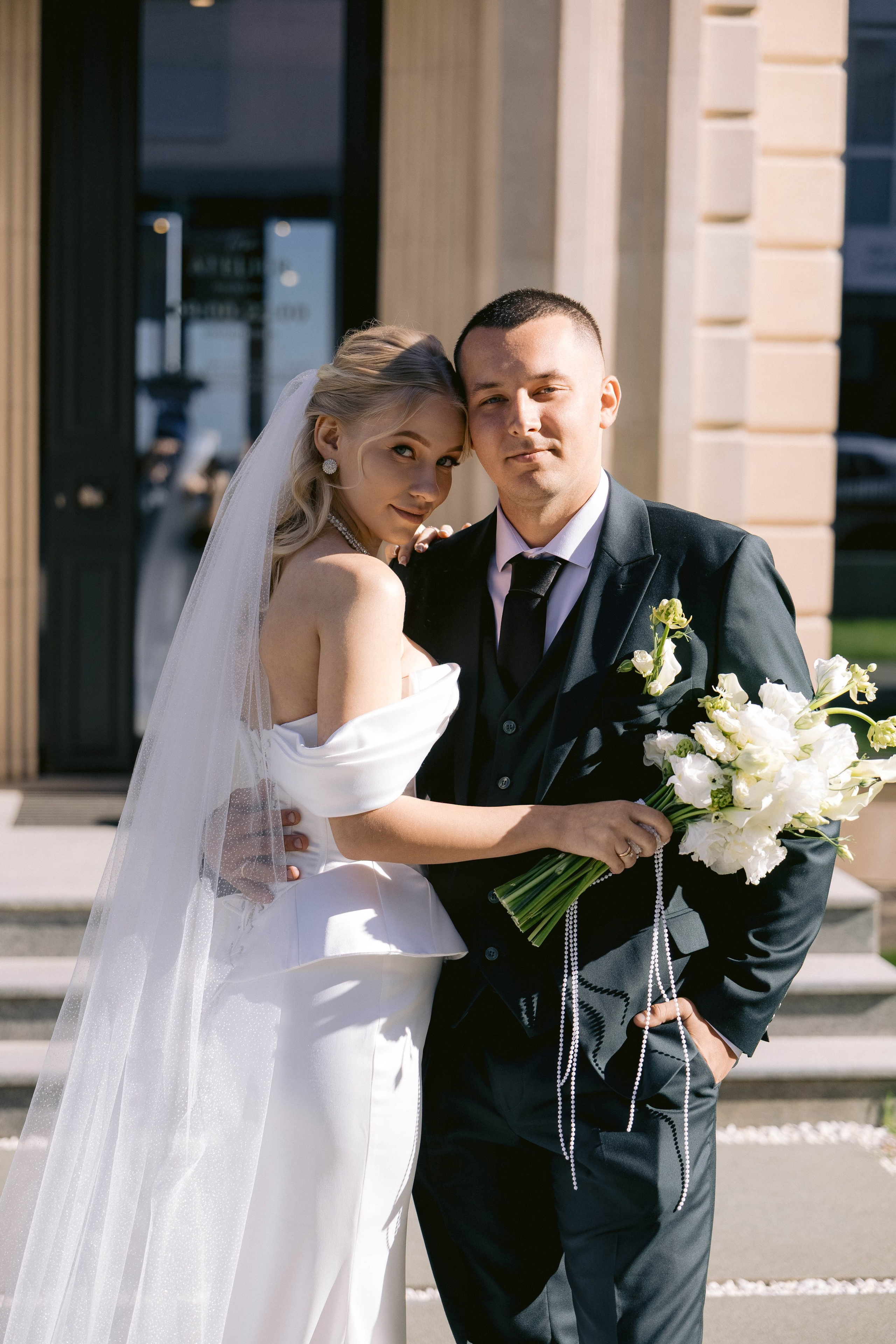 Ангелина, Ефим (прогулка после ЗАГСа). Фотограф в Волгограде Кристина Прохоренко