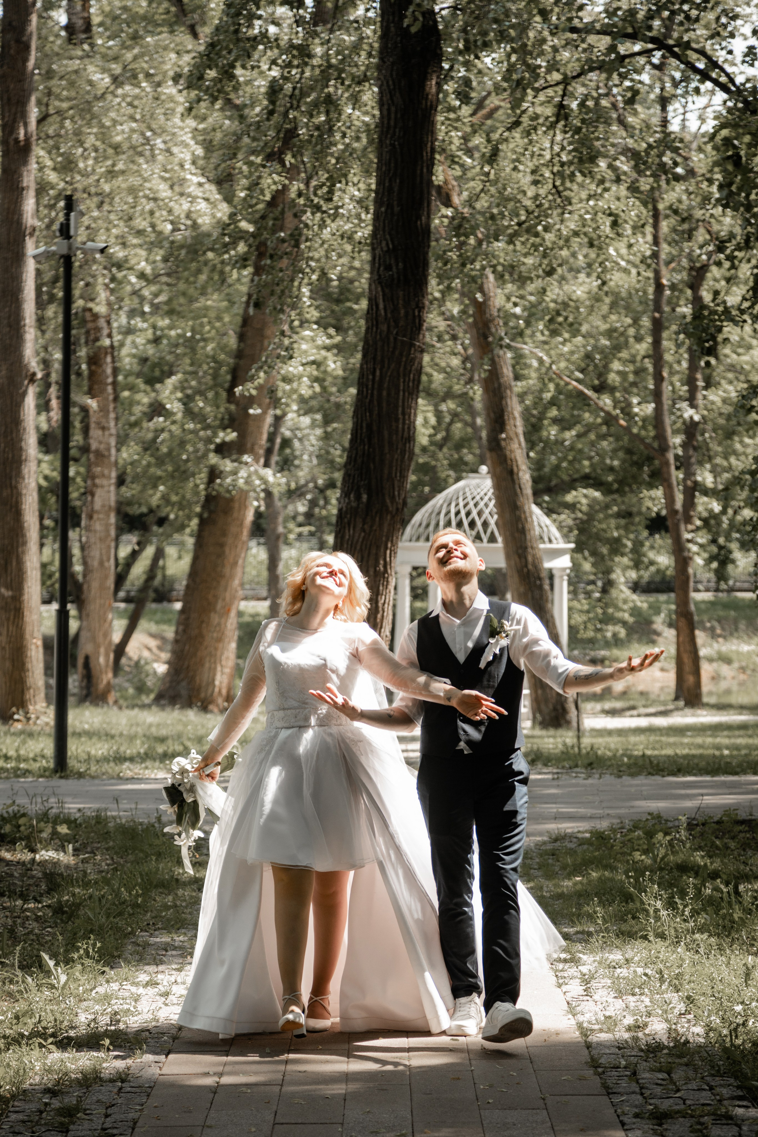 Денис и Ольга. Команда фотографов и дизайнеров в Егорьевске