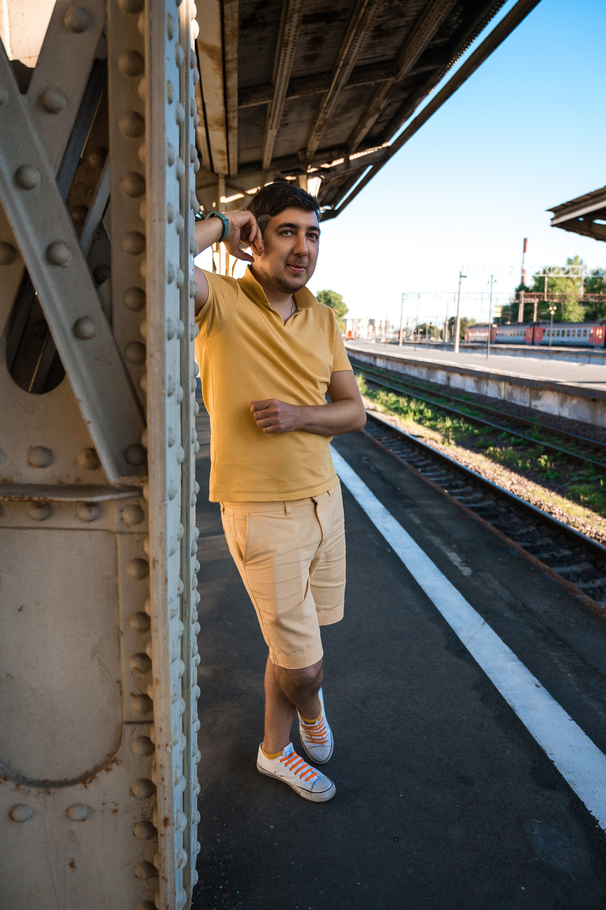 Пара на Витебском вокзале. Свадебный и семейный фотограф из Санкт-Петербурга Климов Анатолий