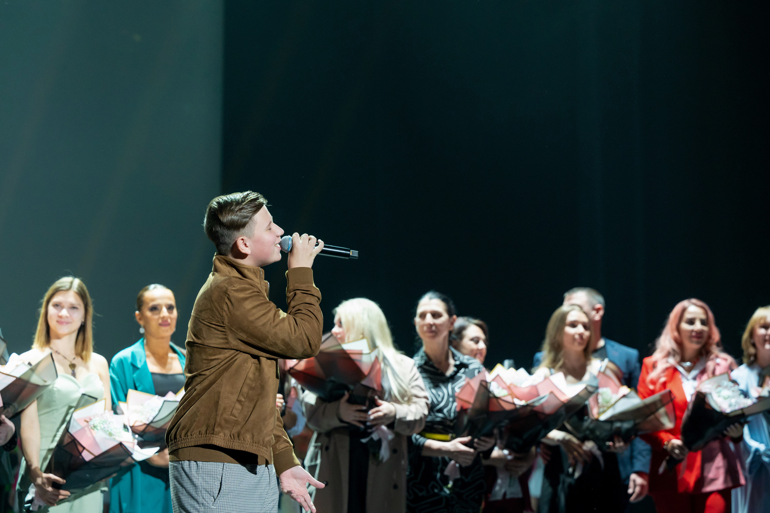 Звезды над Москвой-Кремль. Семейный и контент фотограф в Москве Alira