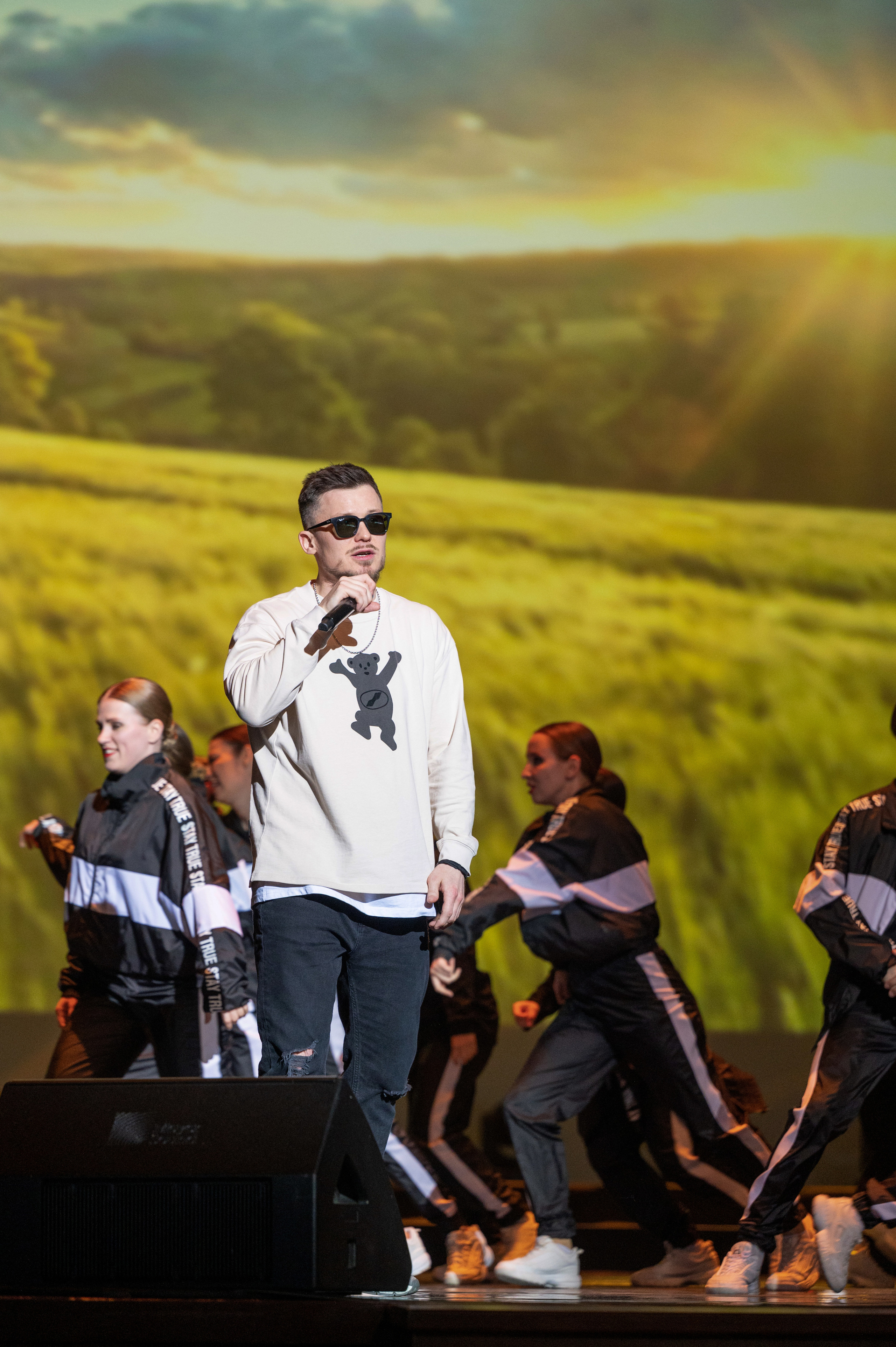 Звезды над Москвой-Кремль. Семейный и контент фотограф в Москве Alira