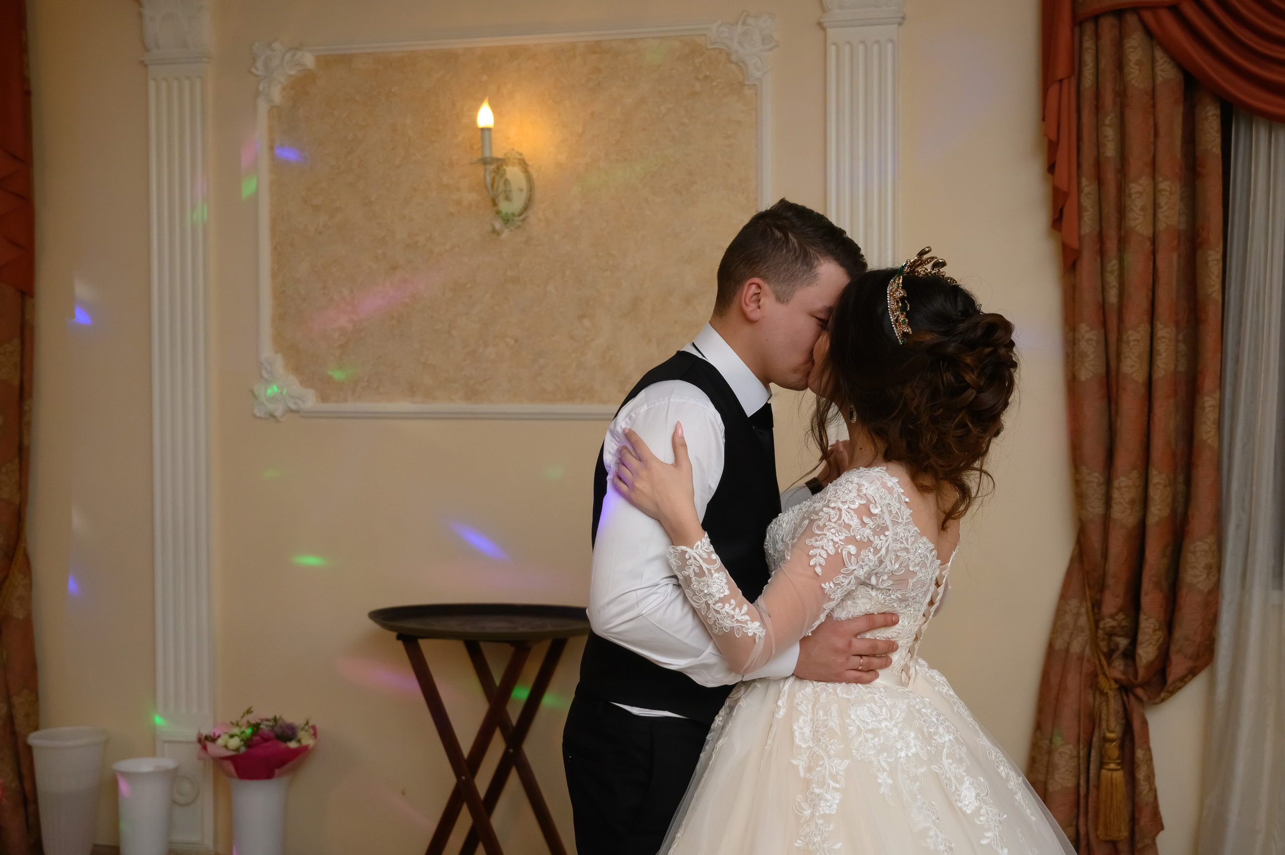 Роберт & Анара. Семейный и контент фотограф в Москве Alira